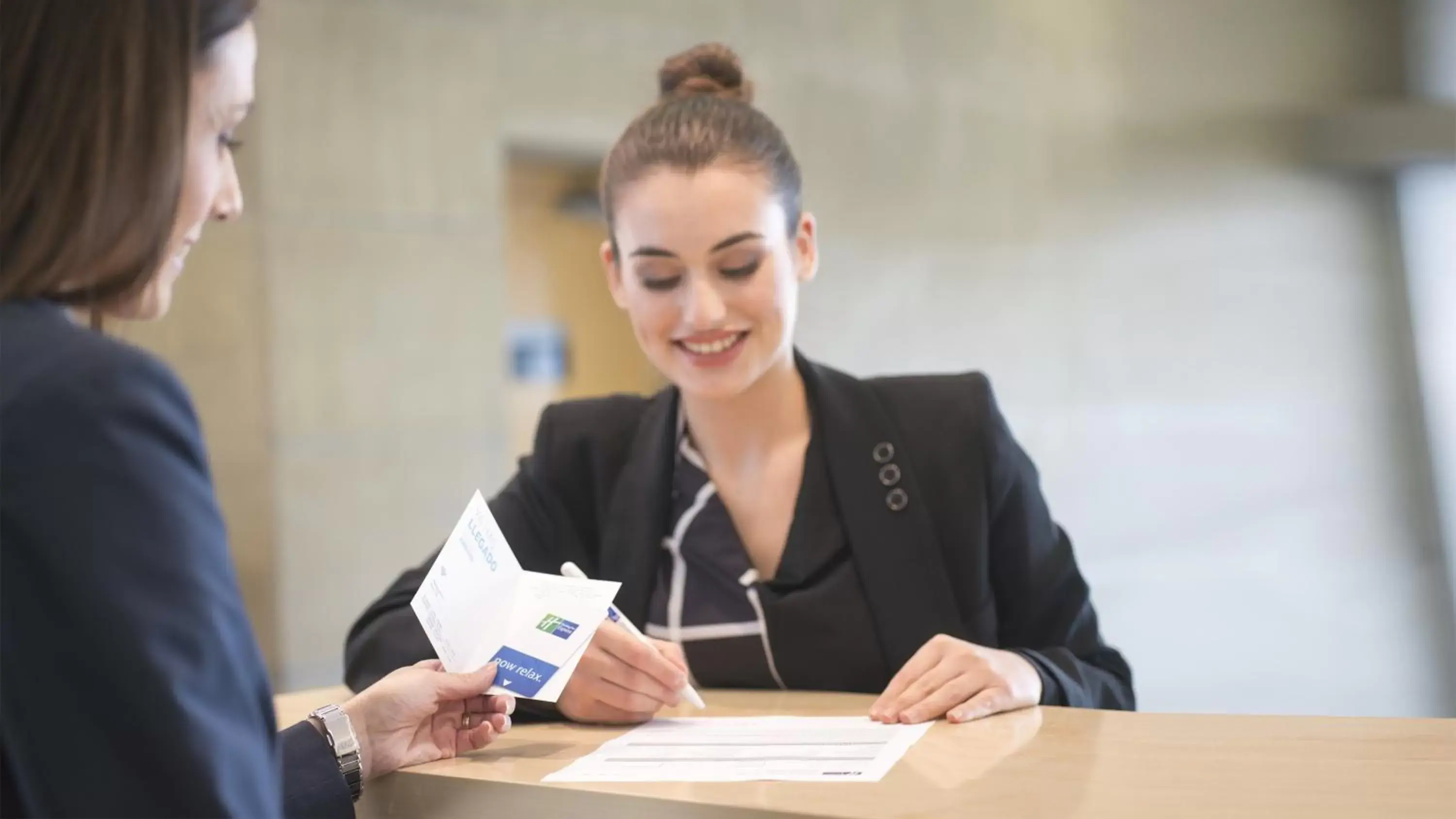 Staff, Lobby/Reception in Holiday Inn Express Molins de Rei