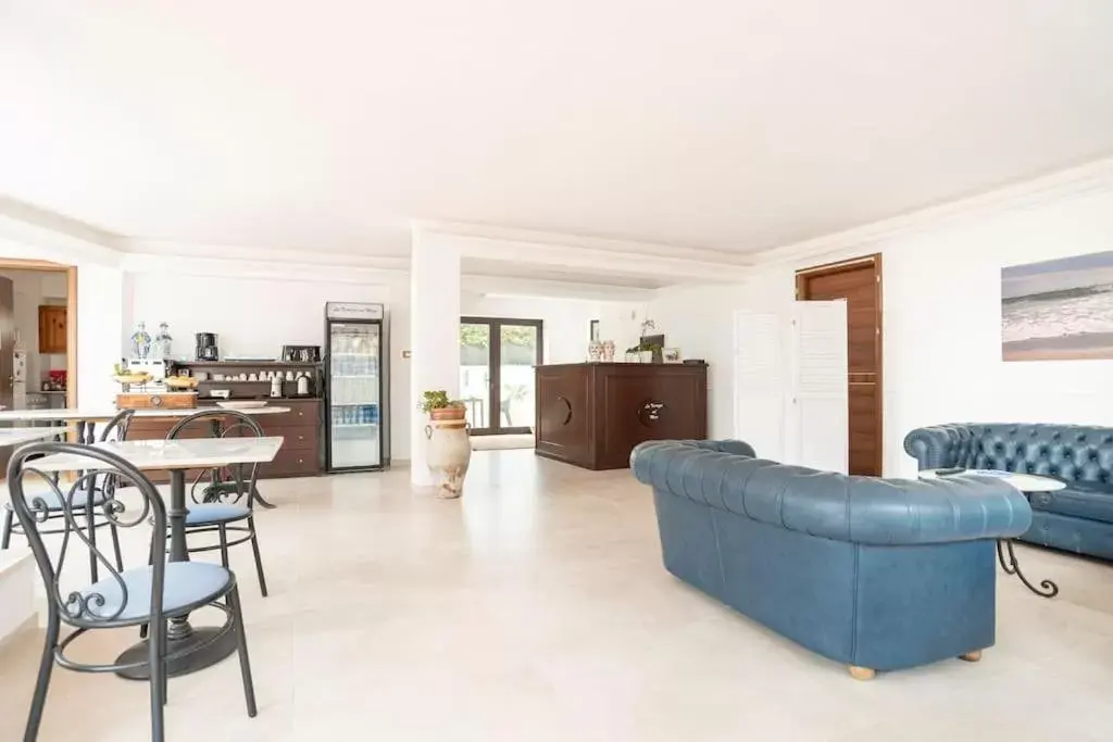 Lobby or reception, Seating Area in B&B La terrazza sul mare