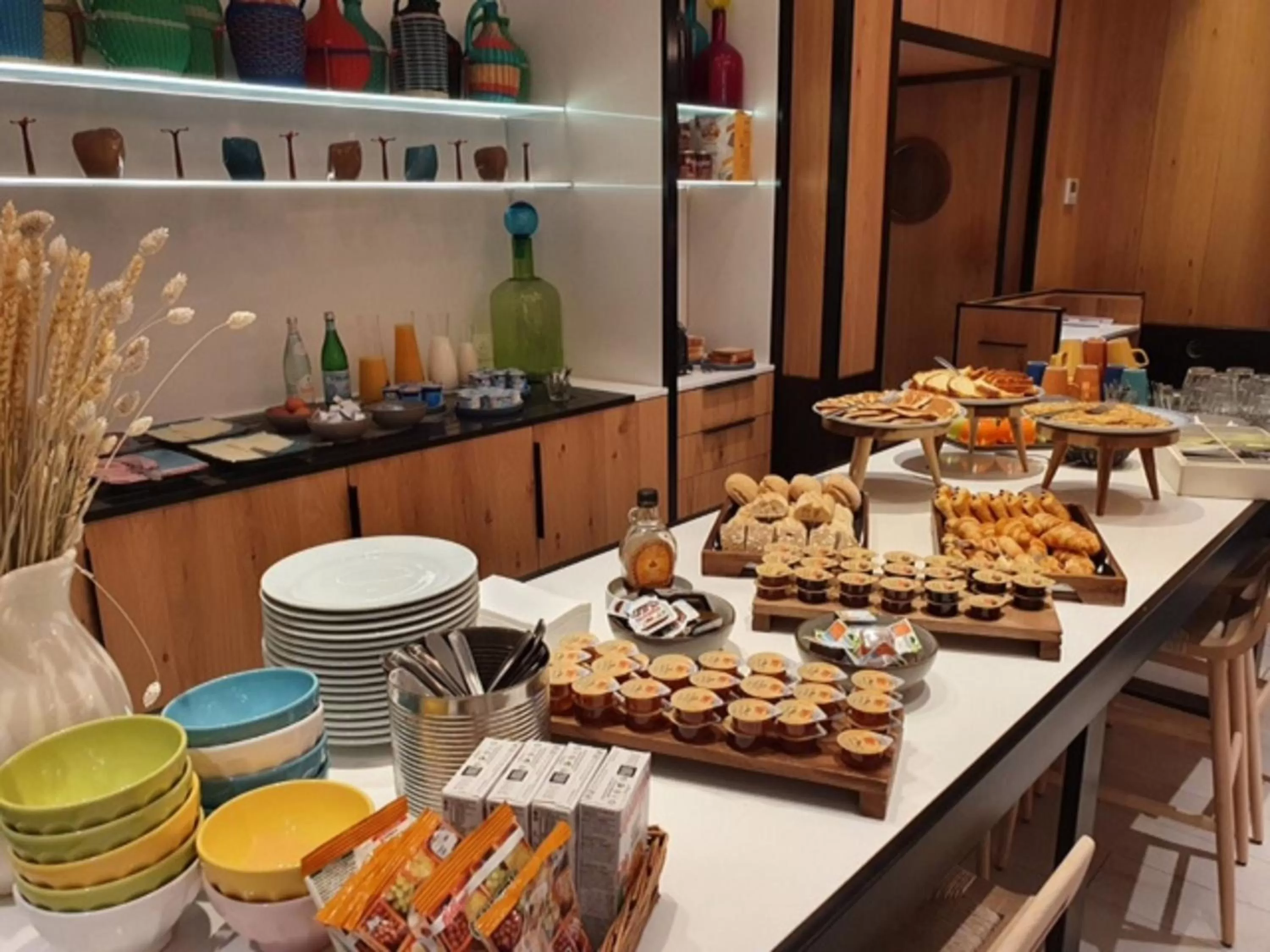 Restaurant/places to eat in Holiday Inn Nice by IHG