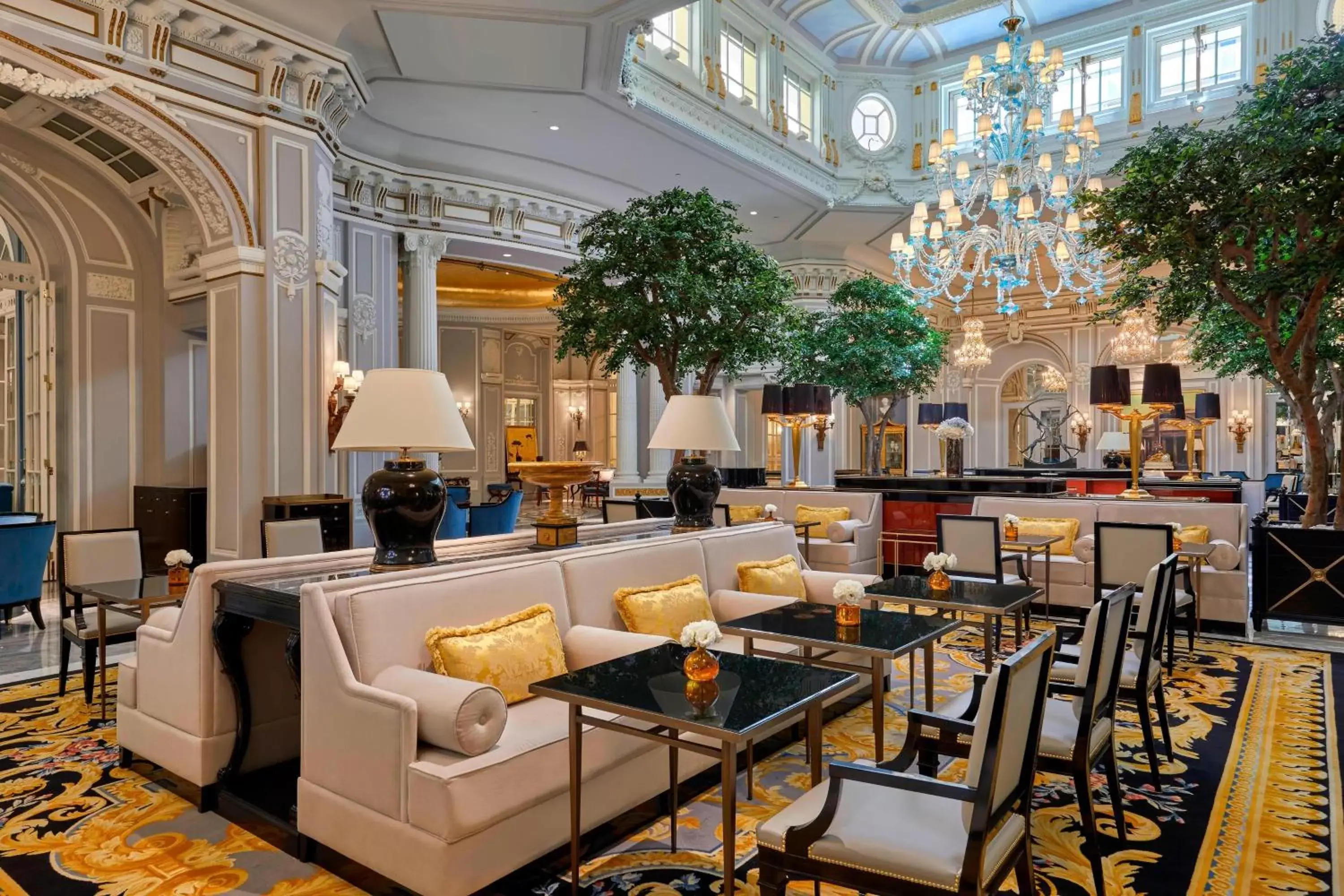 Lounge or bar in The St. Regis Rome