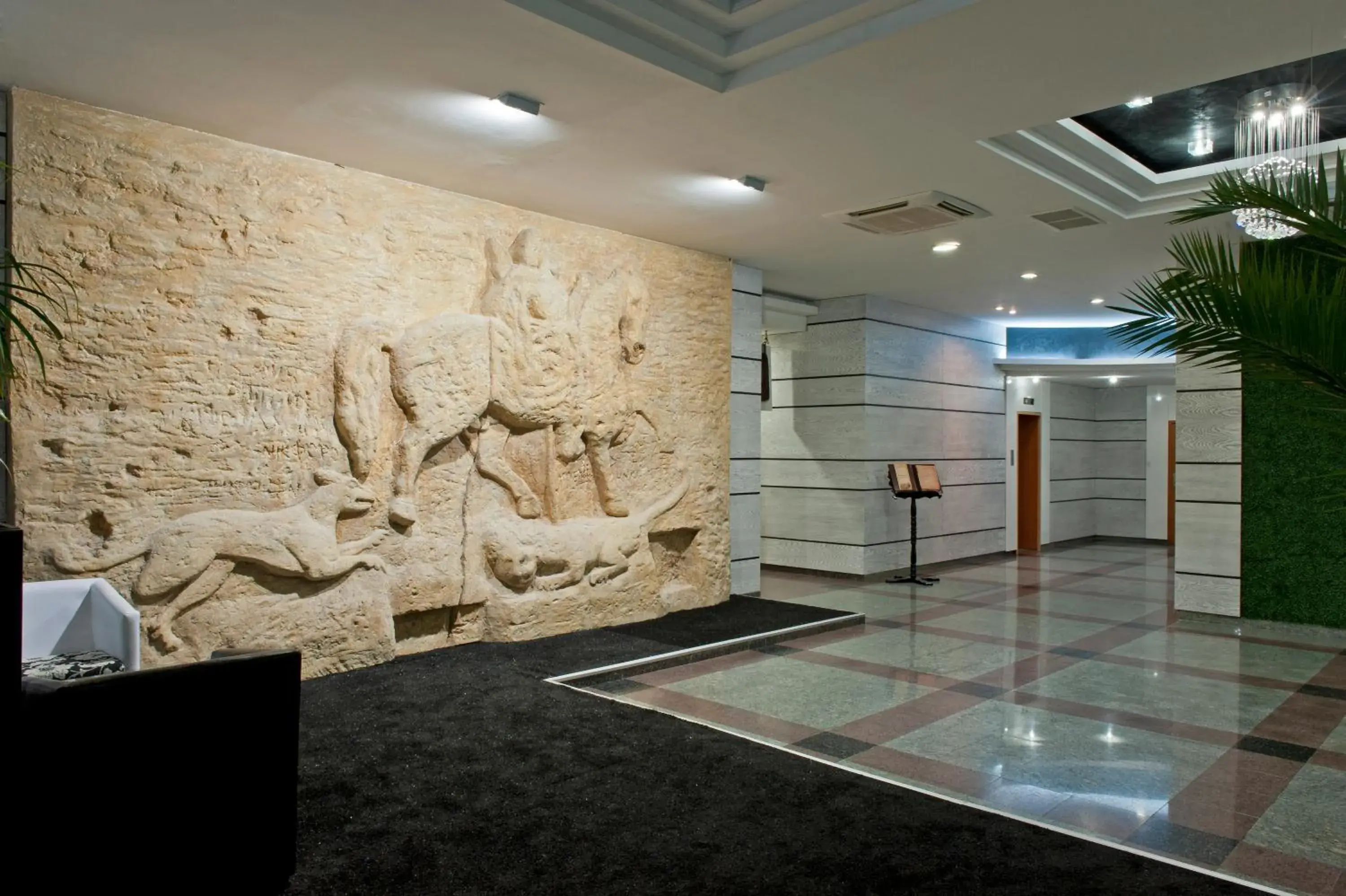 Lobby or reception in Grand Hotel Shumen