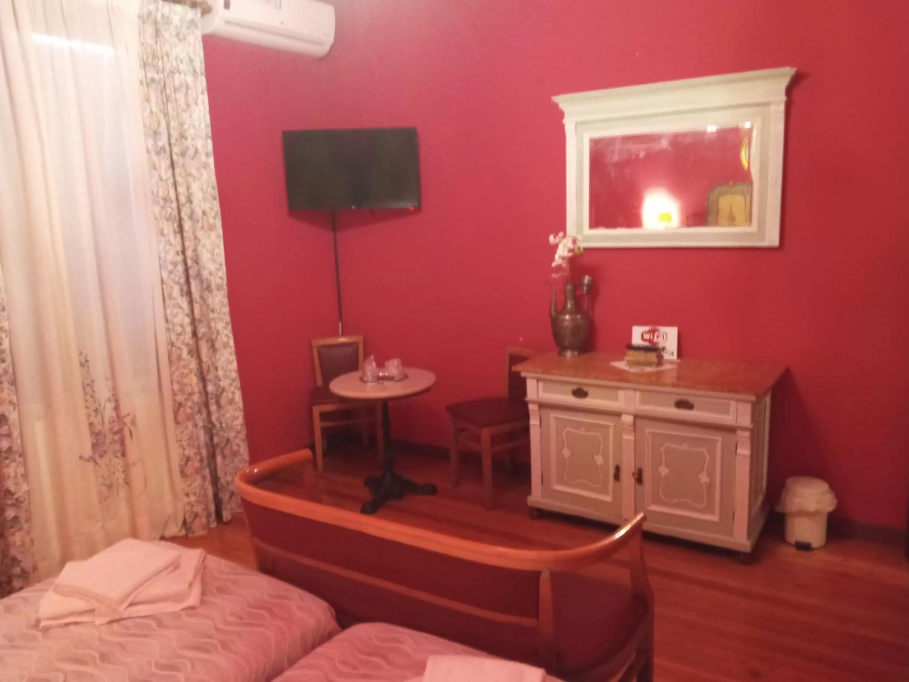 TV/Entertainment Center in Casa Degli Amici