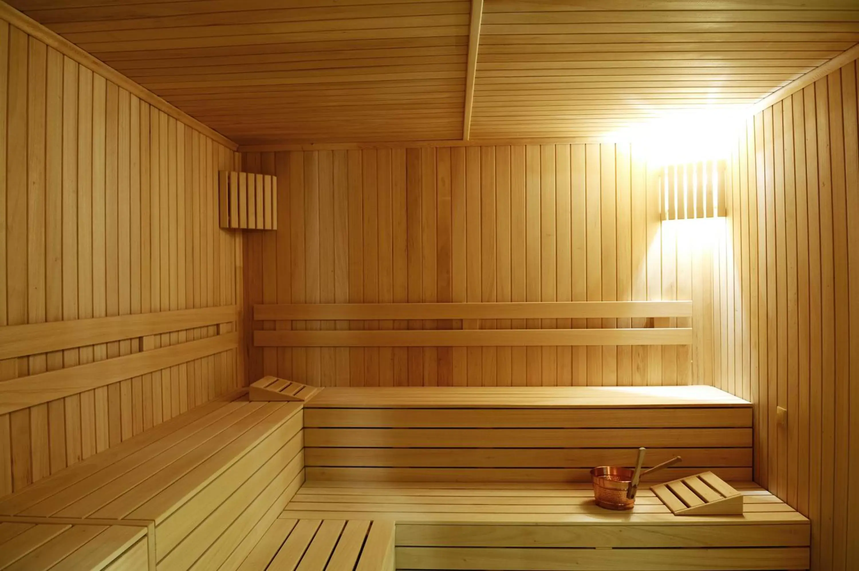 Sauna in Ramada By Wyndham Bursa Cekirge Thermal & Spa