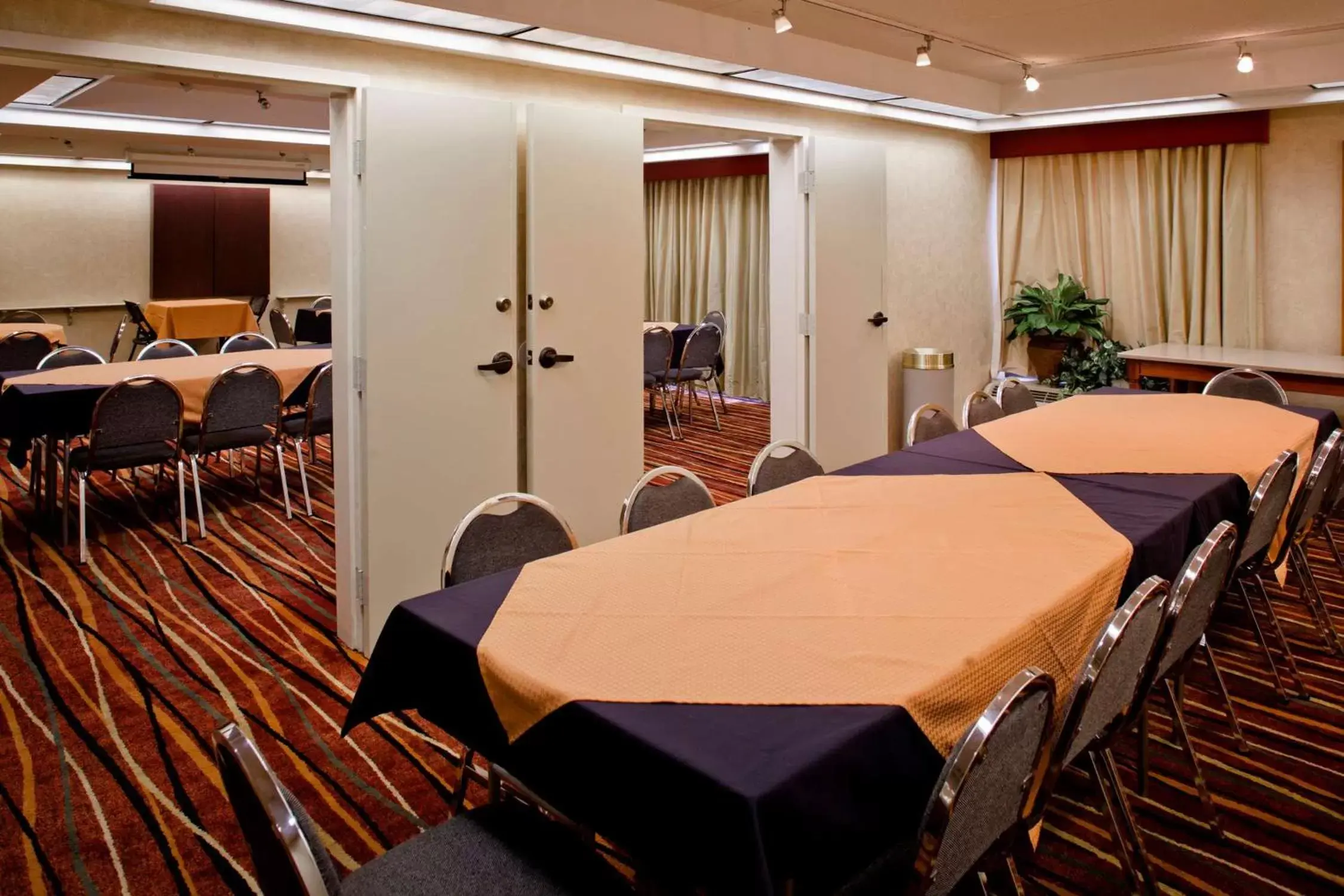 Meeting/conference room, Business Area/Conference Room in Hampton Inn Atlanta-Northlake