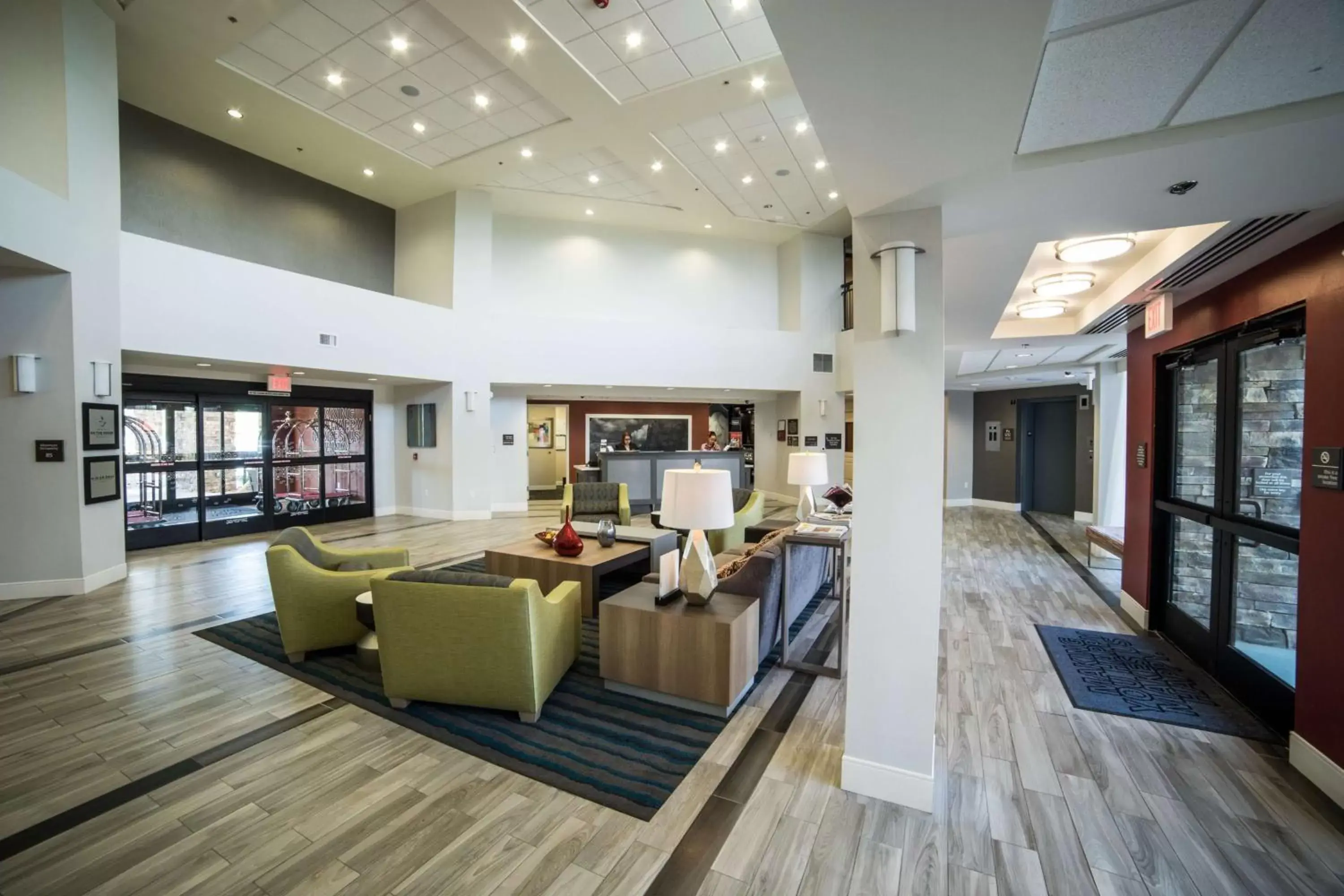 Lobby or reception in Hampton Inn & Suites Tempe/Phoenix Airport, Az Lobby or reception in Hampton Inn & Suites Tempe/Phoenix Airport, Az