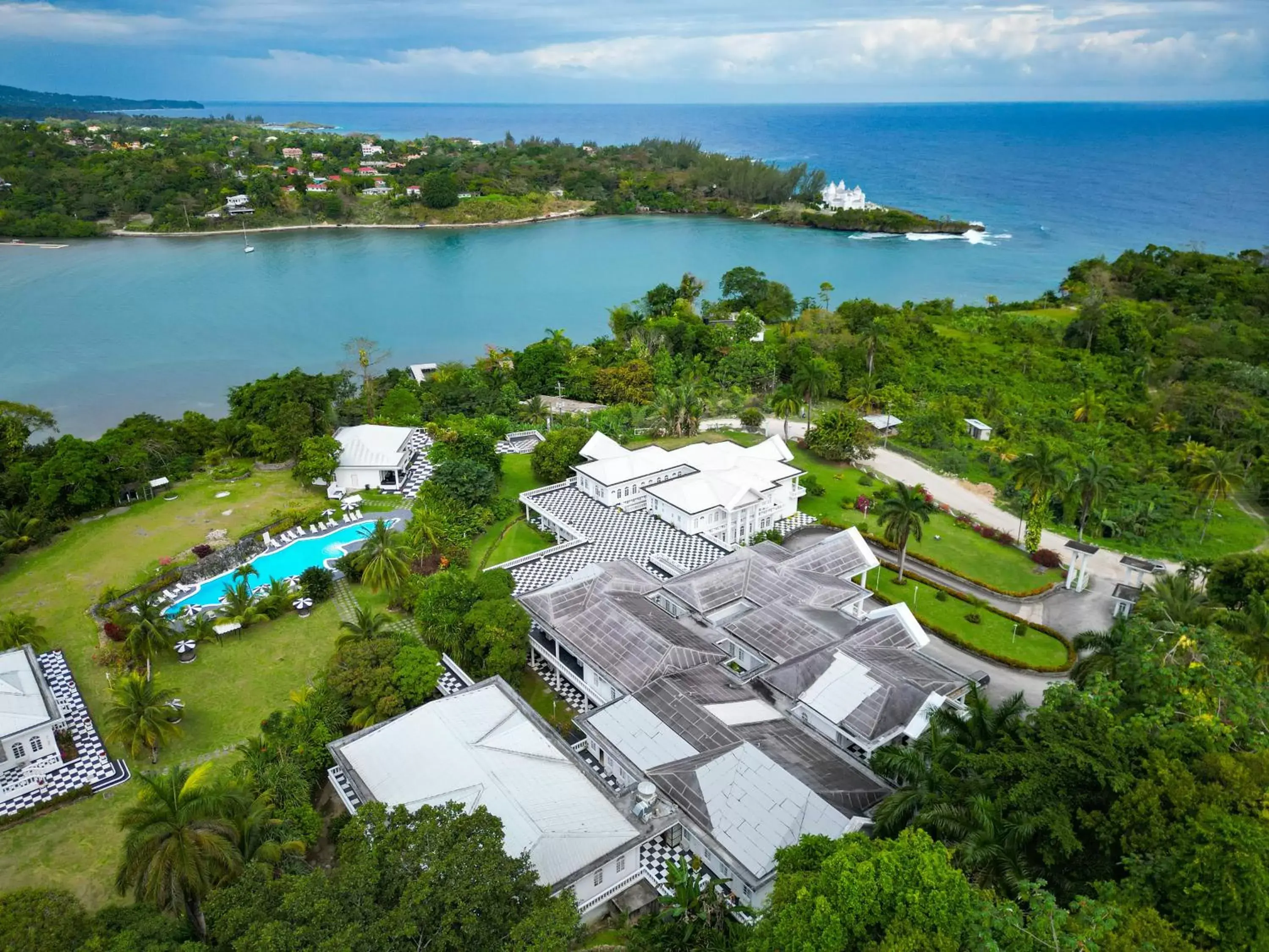 Natural landscape, Bird's-eye View in Jamaica Palace Hotel