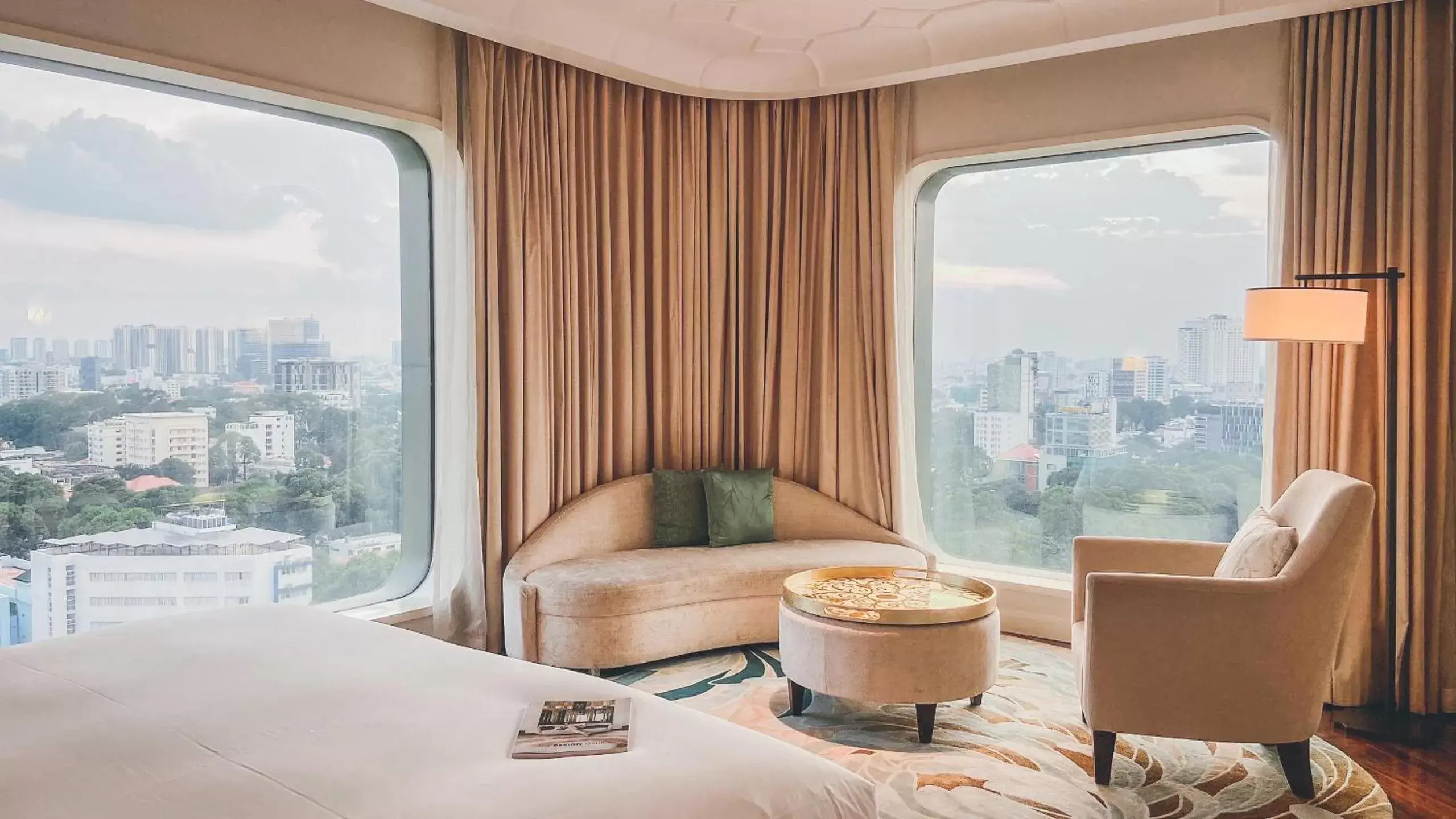 Living room, Seating Area in Hotel Des Arts Saigon Mgallery Collection