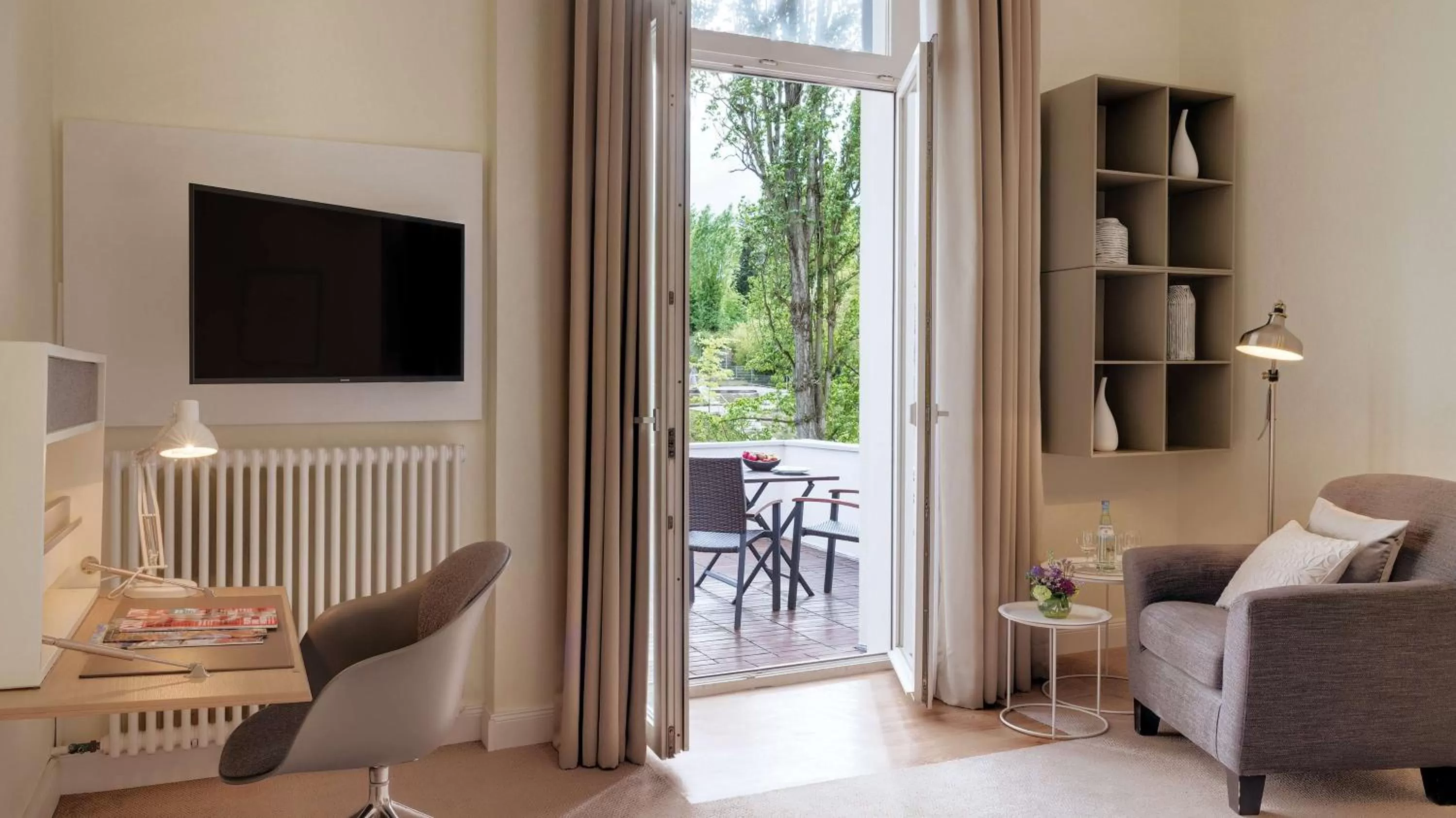 Bedroom in Rheinhotel Dreesen