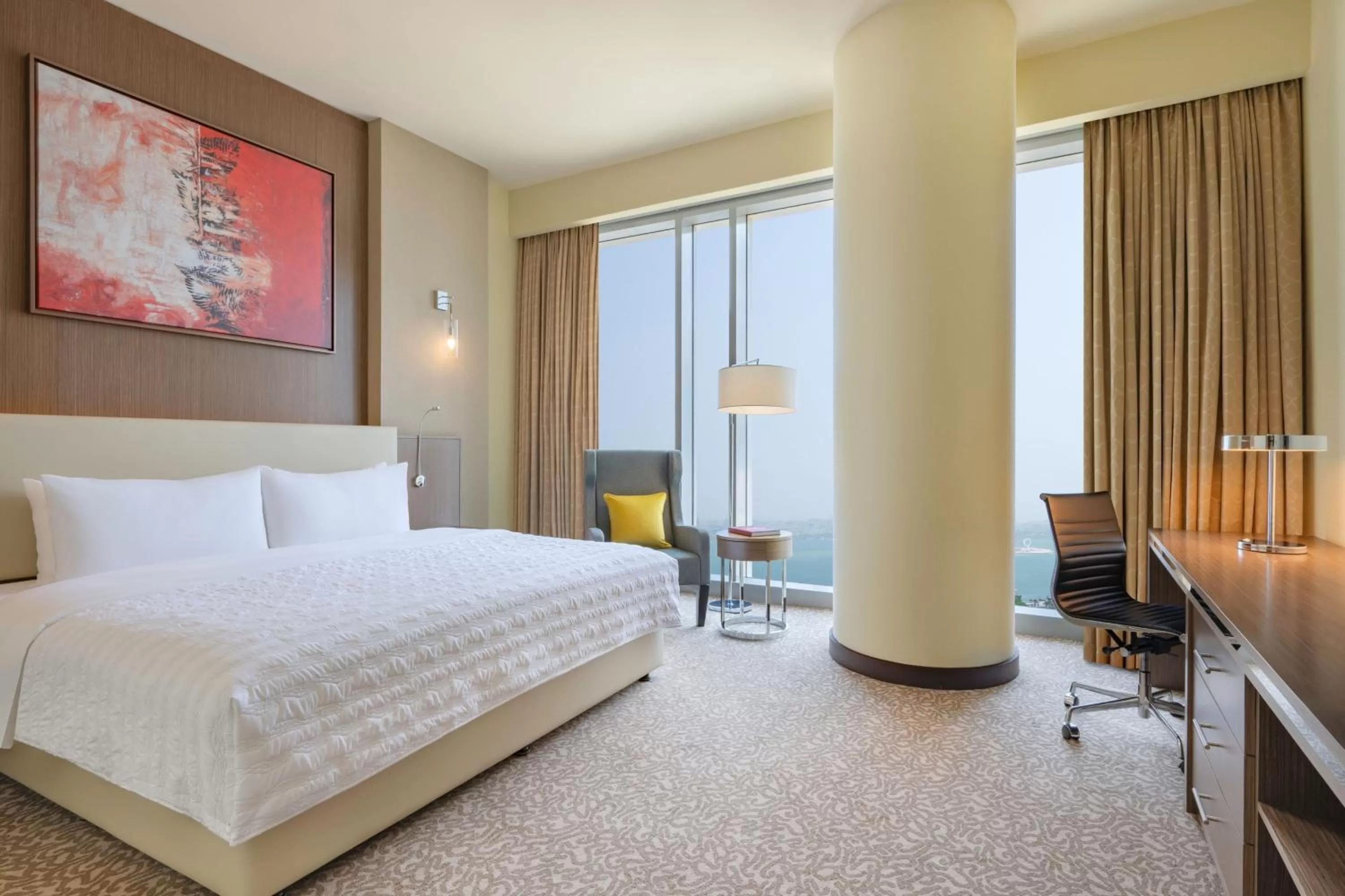 Bedroom, Bed in Le Meridien City Center Doha
