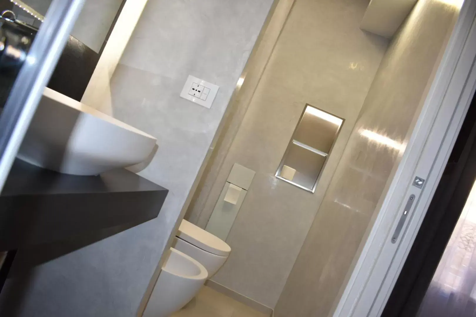 Toilet, Bathroom in B&B Galleria Cavour