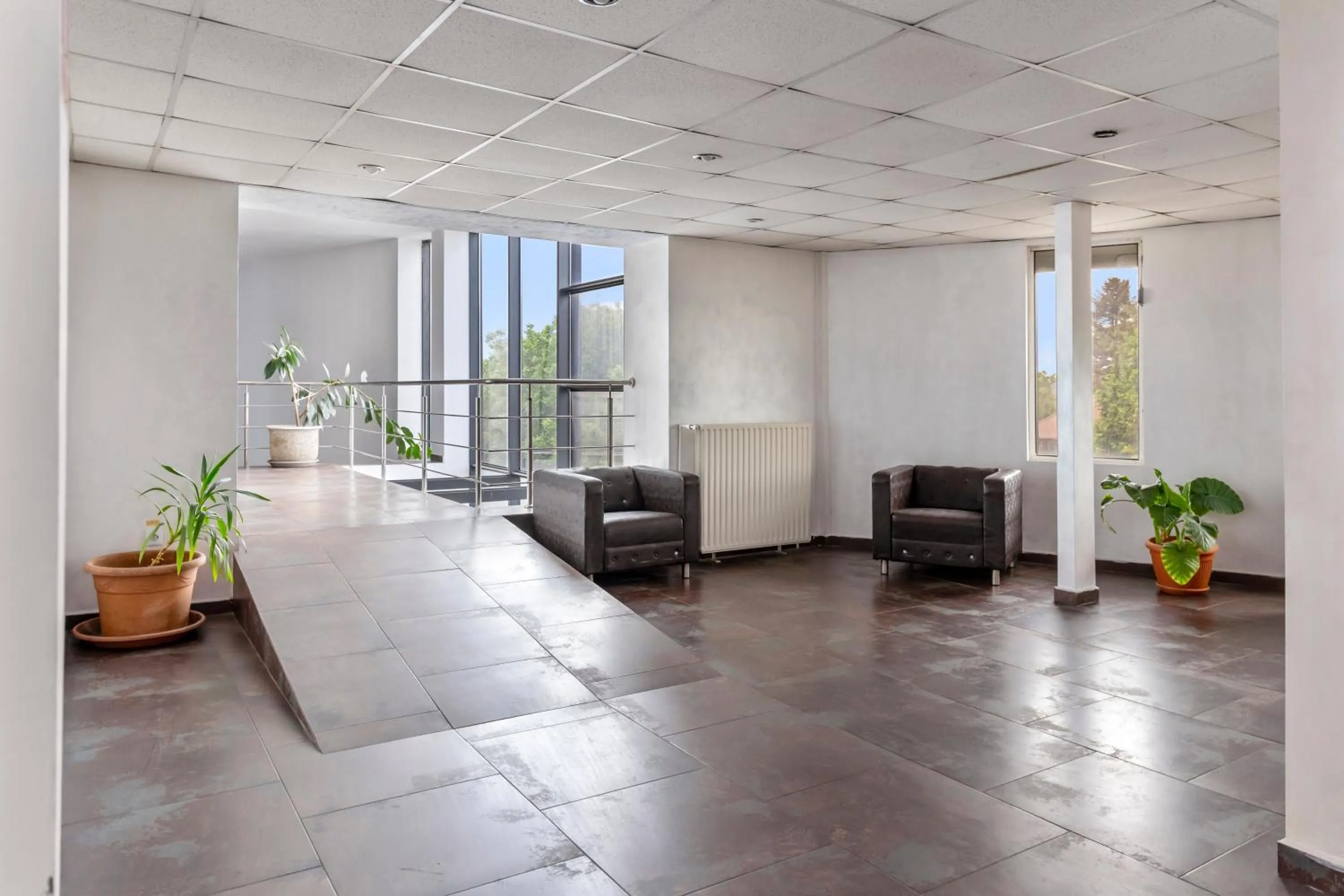 Seating area in Hotel Charter Otopeni