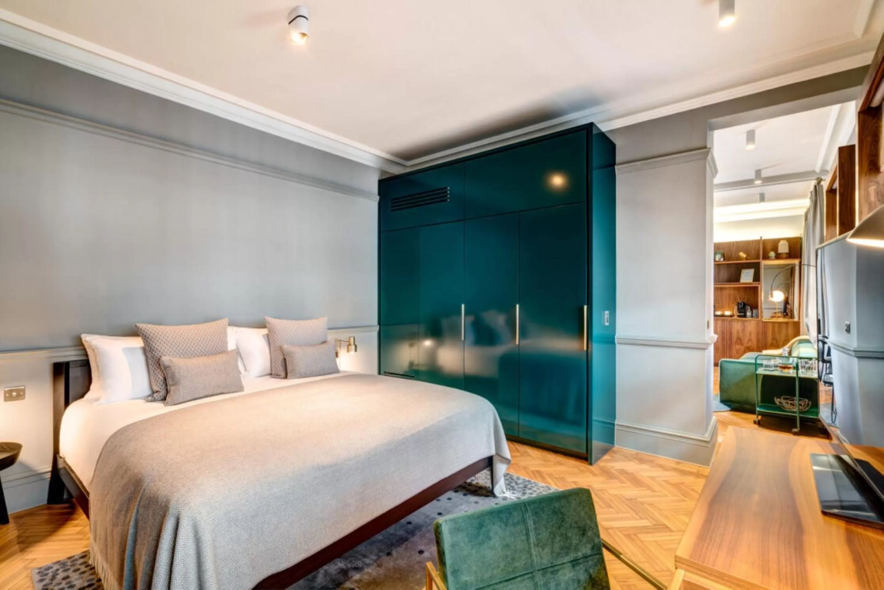 Bed in Apex Temple Court Hotel