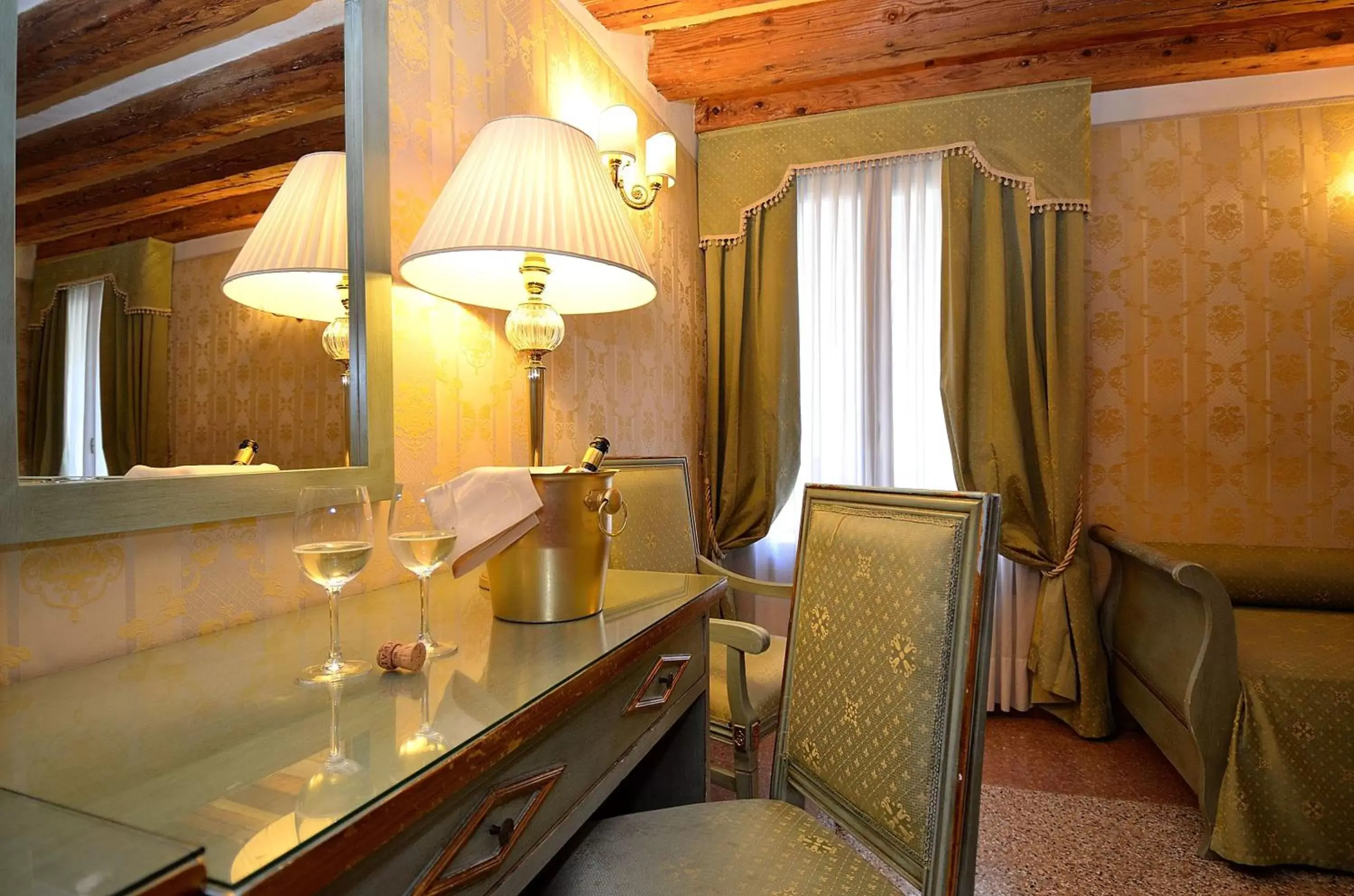 Decorative detail, Bathroom in Locanda La Corte