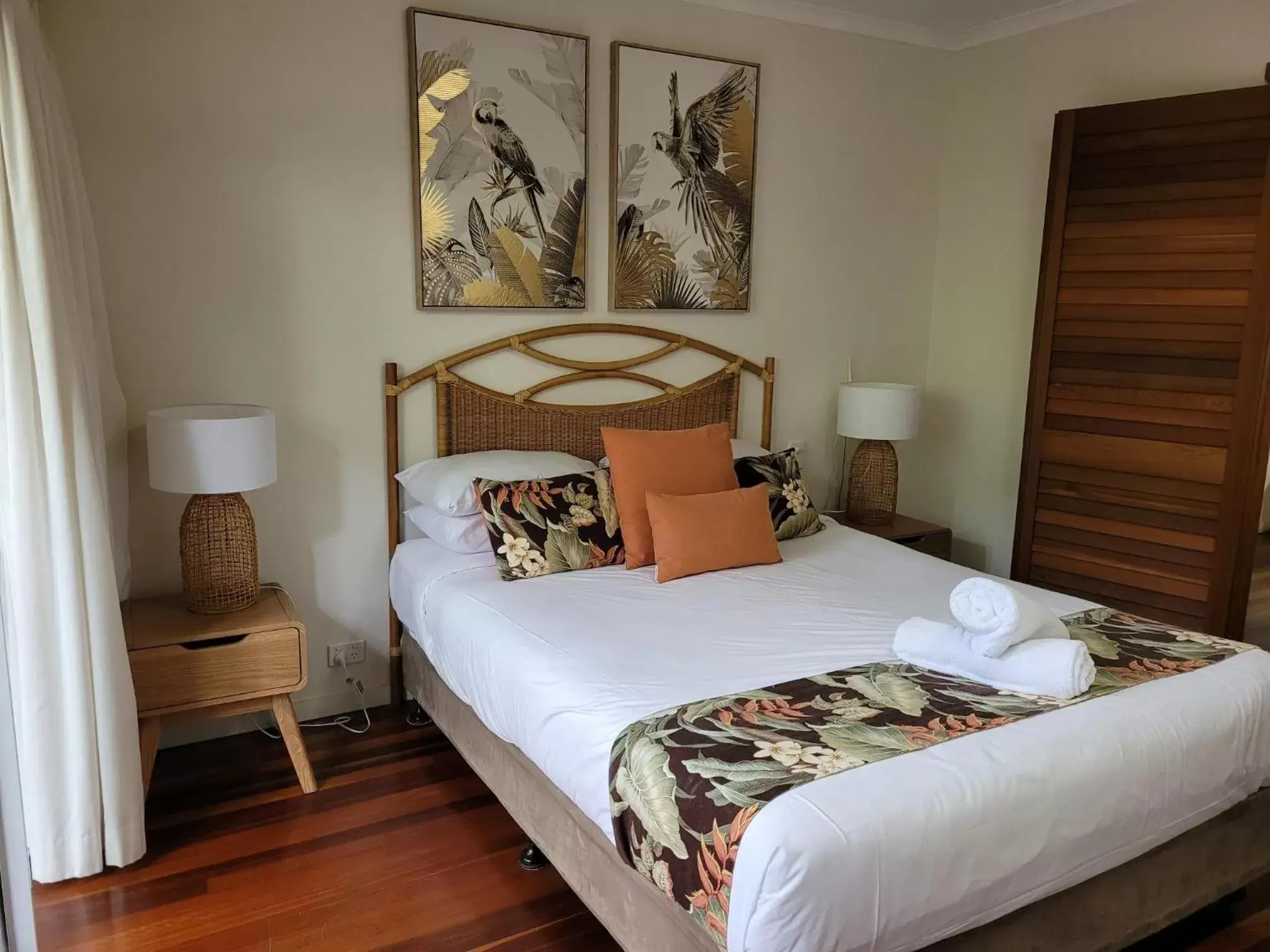 Bedroom, Bed in South Pacific Resort & Spa Noosa