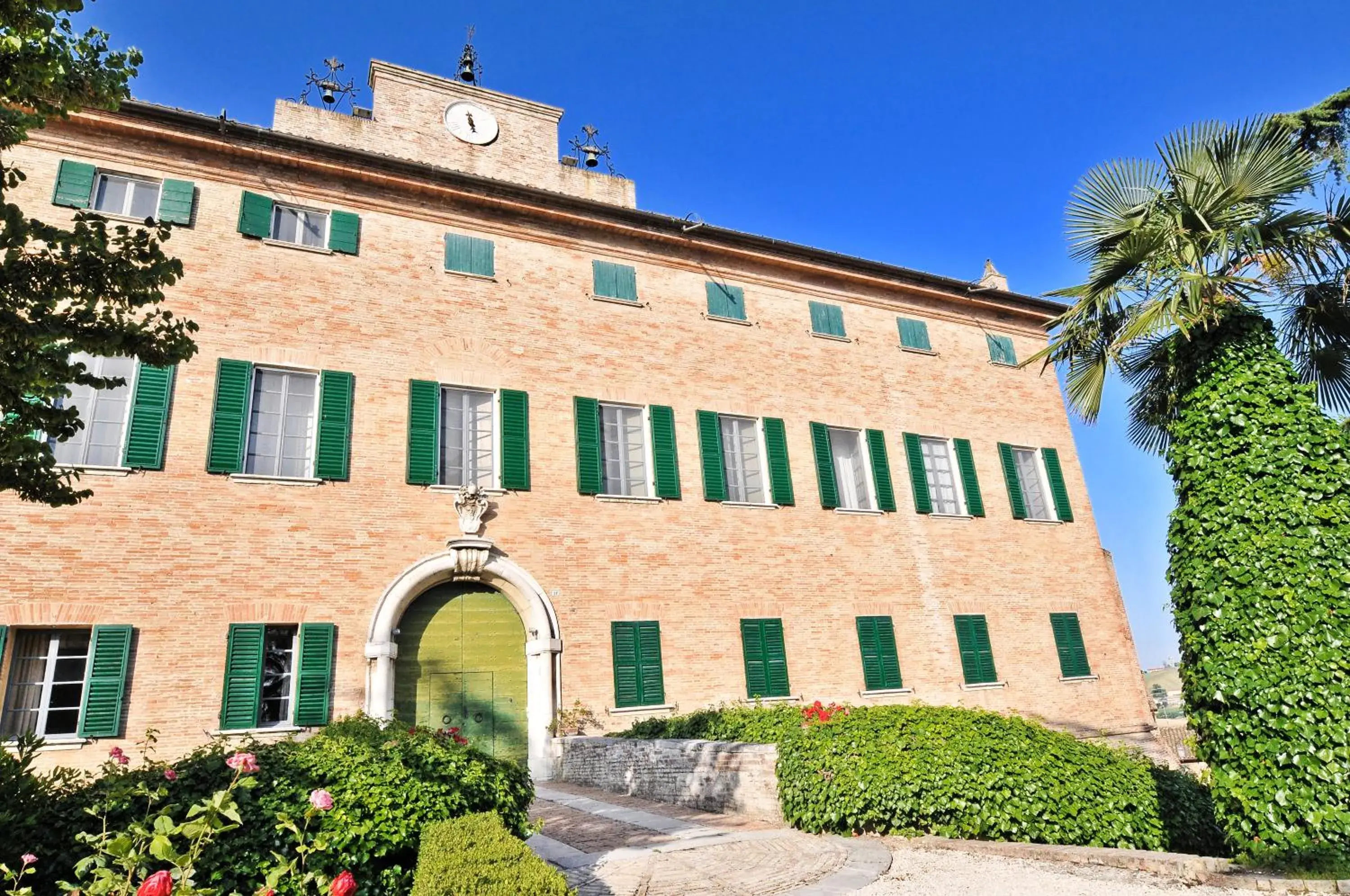 Facade/entrance, Property Building in Castello Di Monterado