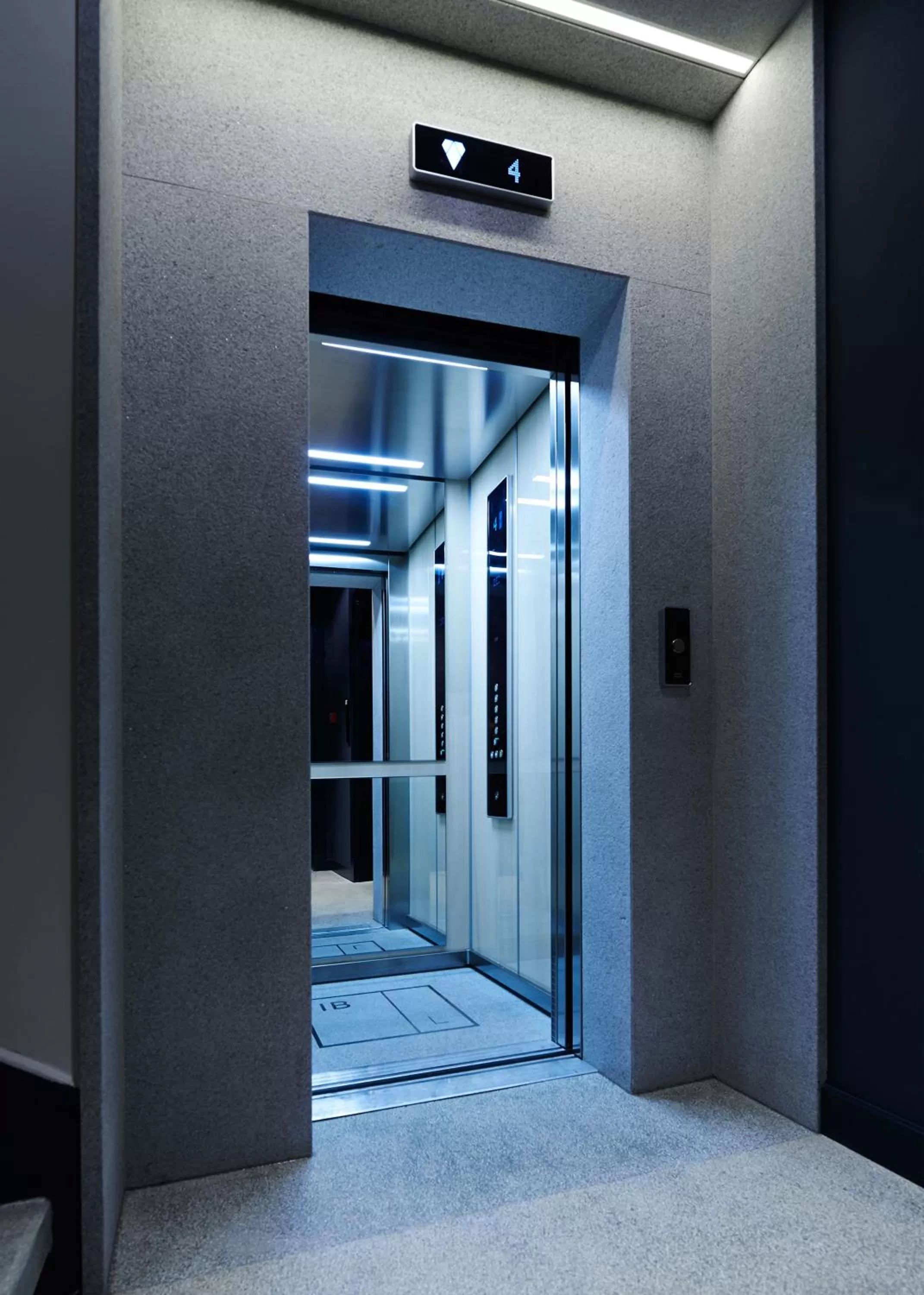 Other in Ilonn Boutique Limanowskiego