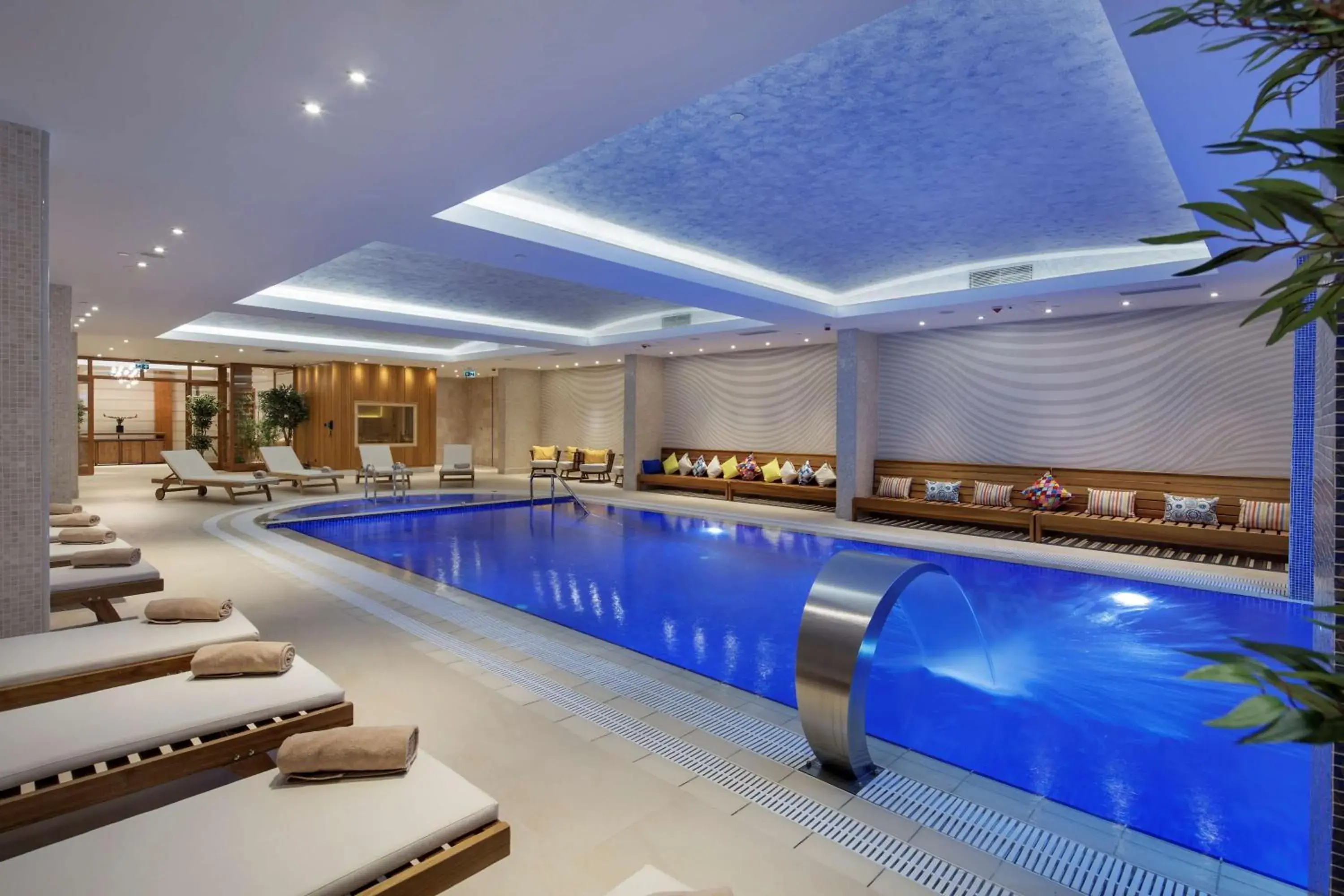 Spa and wellness centre/facilities, Swimming Pool in DoubleTree By Hilton Hotel Istanbul - Tuzla