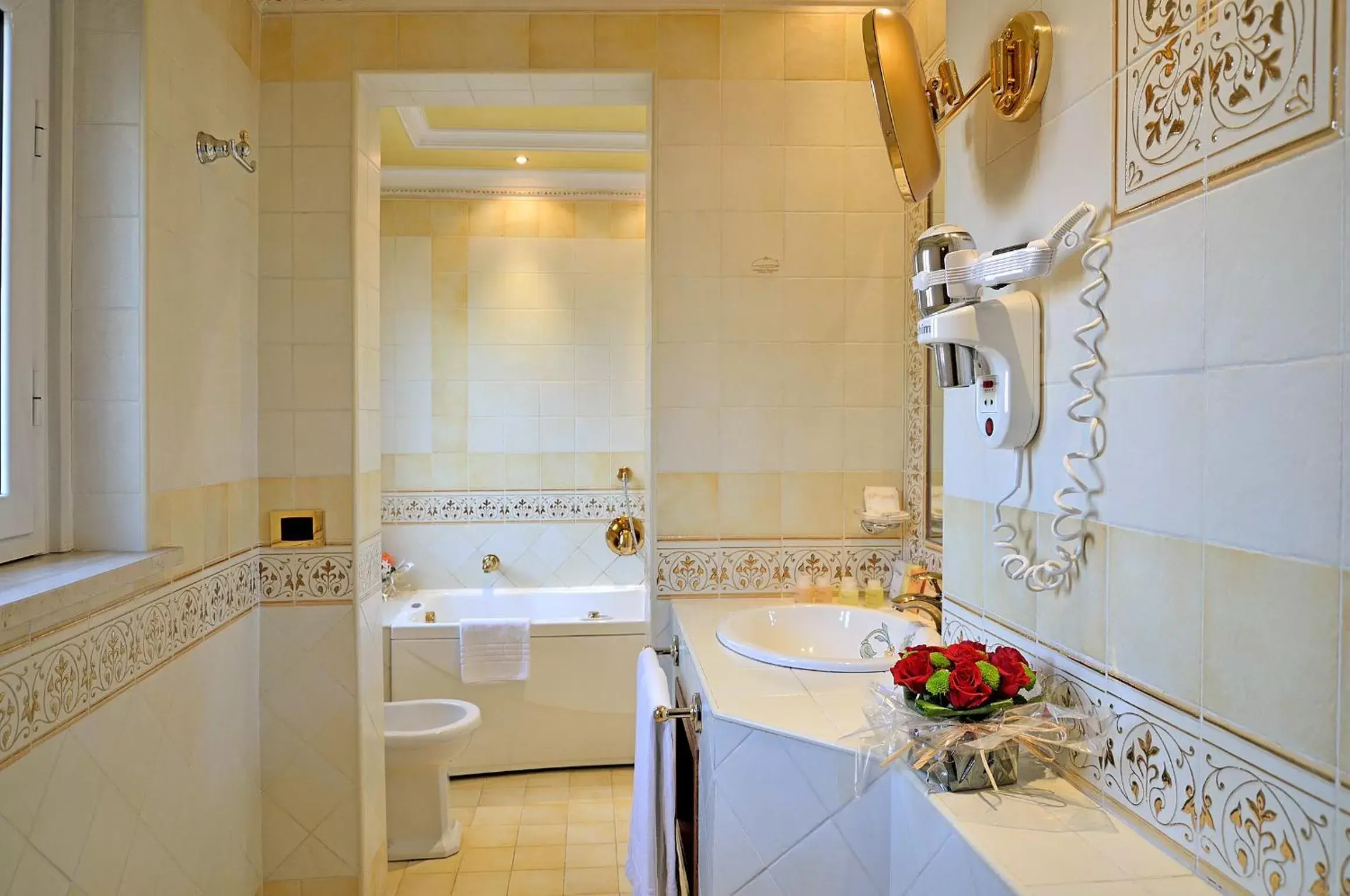 Bathroom in Hotel Homs