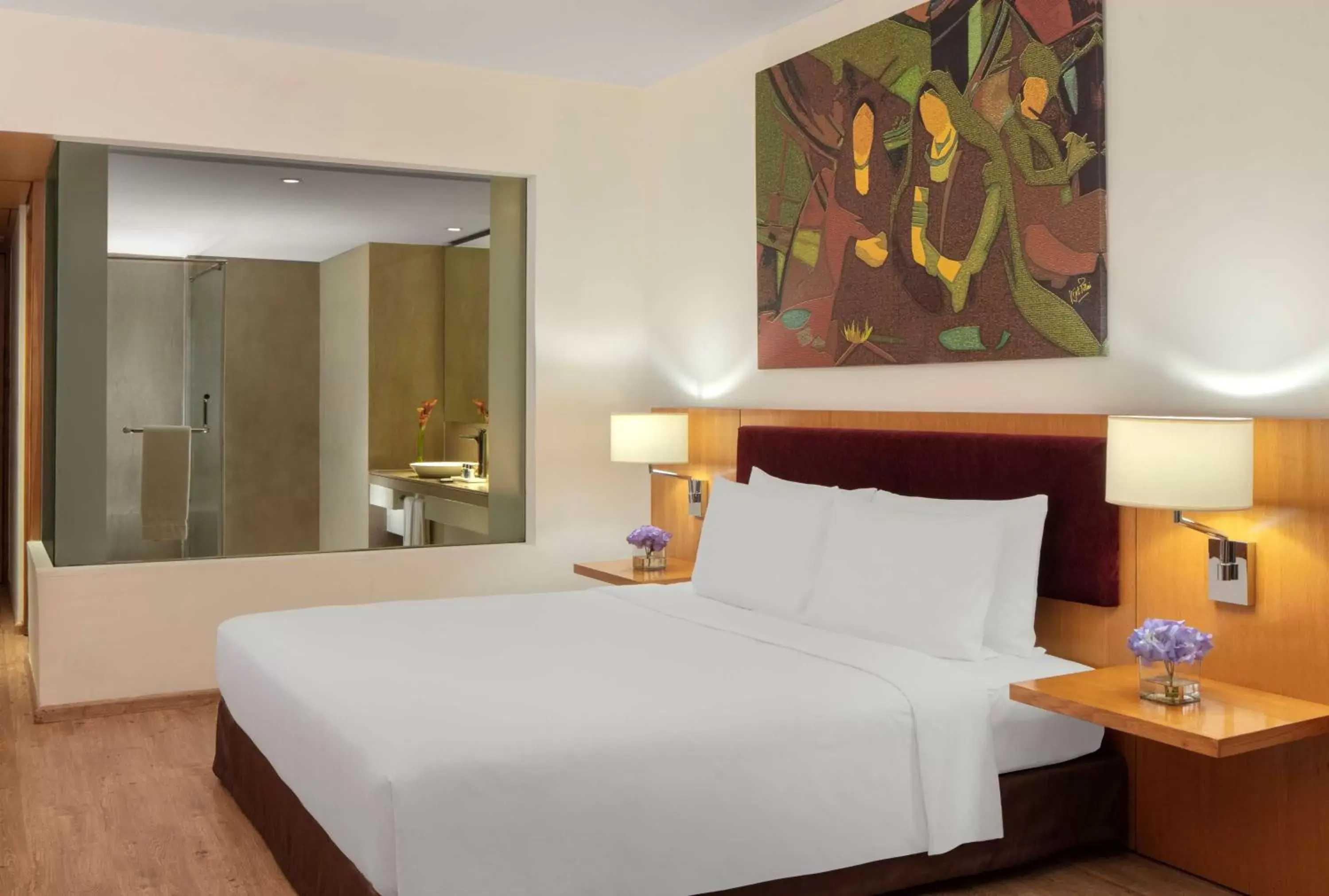 Photo of the whole room, Bed in Radisson Blu Plaza Hotel Hyderabad Banjara Hills