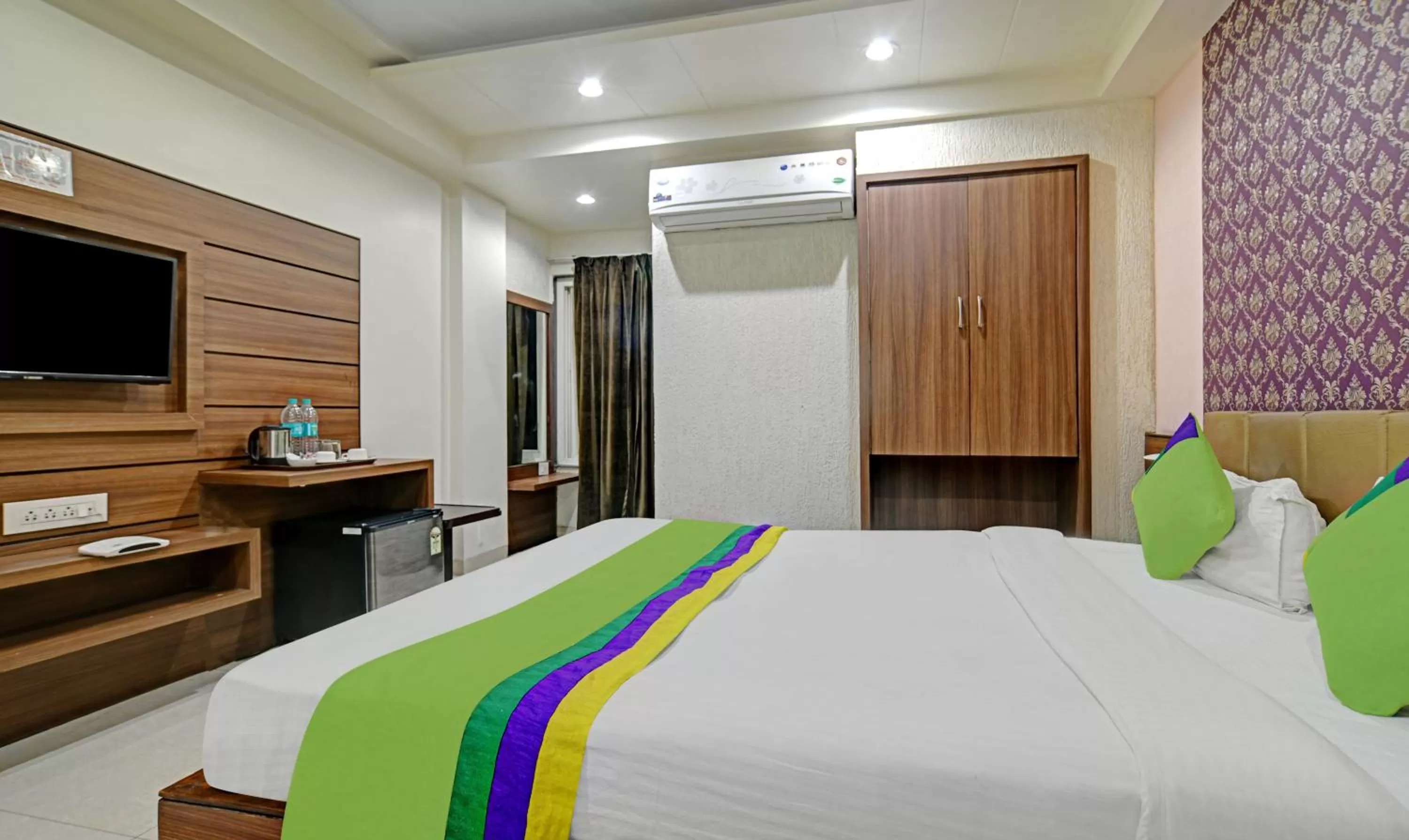 Bed in Treebo Trend Johri Regency Malviya Nagar