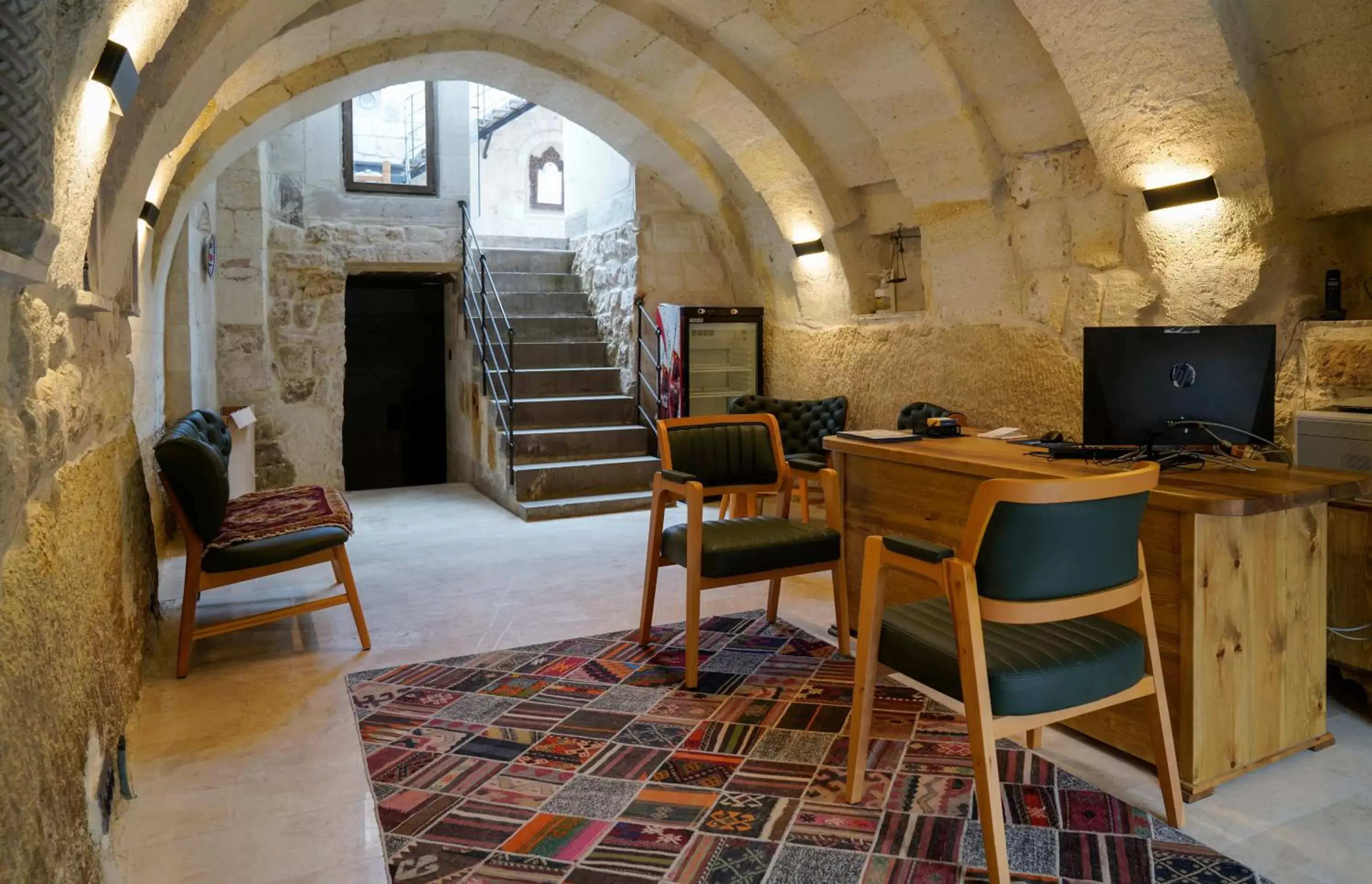 Facade/entrance in Concept Cave House Facade/entrance in Concept Cave House