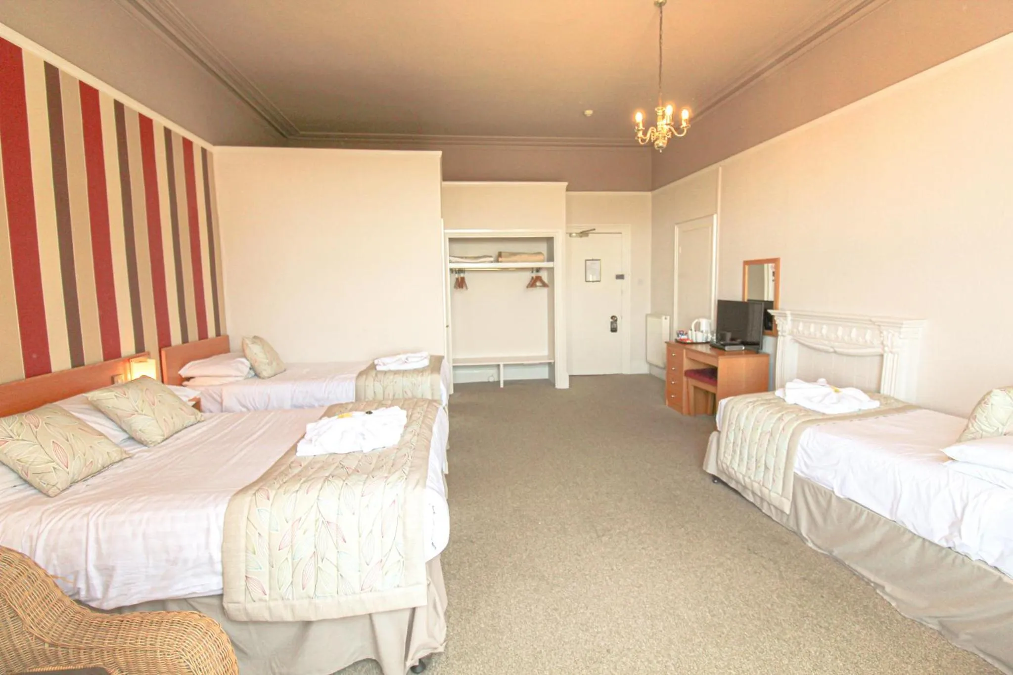 Bedroom, Bed in The Heritage Hotel