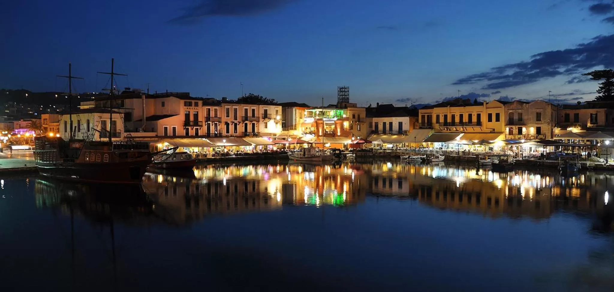 Neighbourhood in Faros Rooms