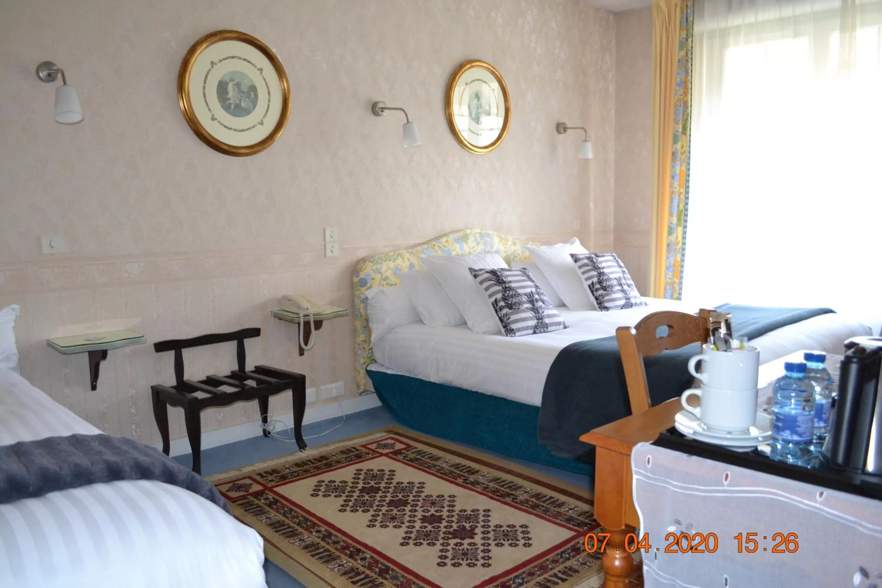 Bed in Hôtel Le Castel