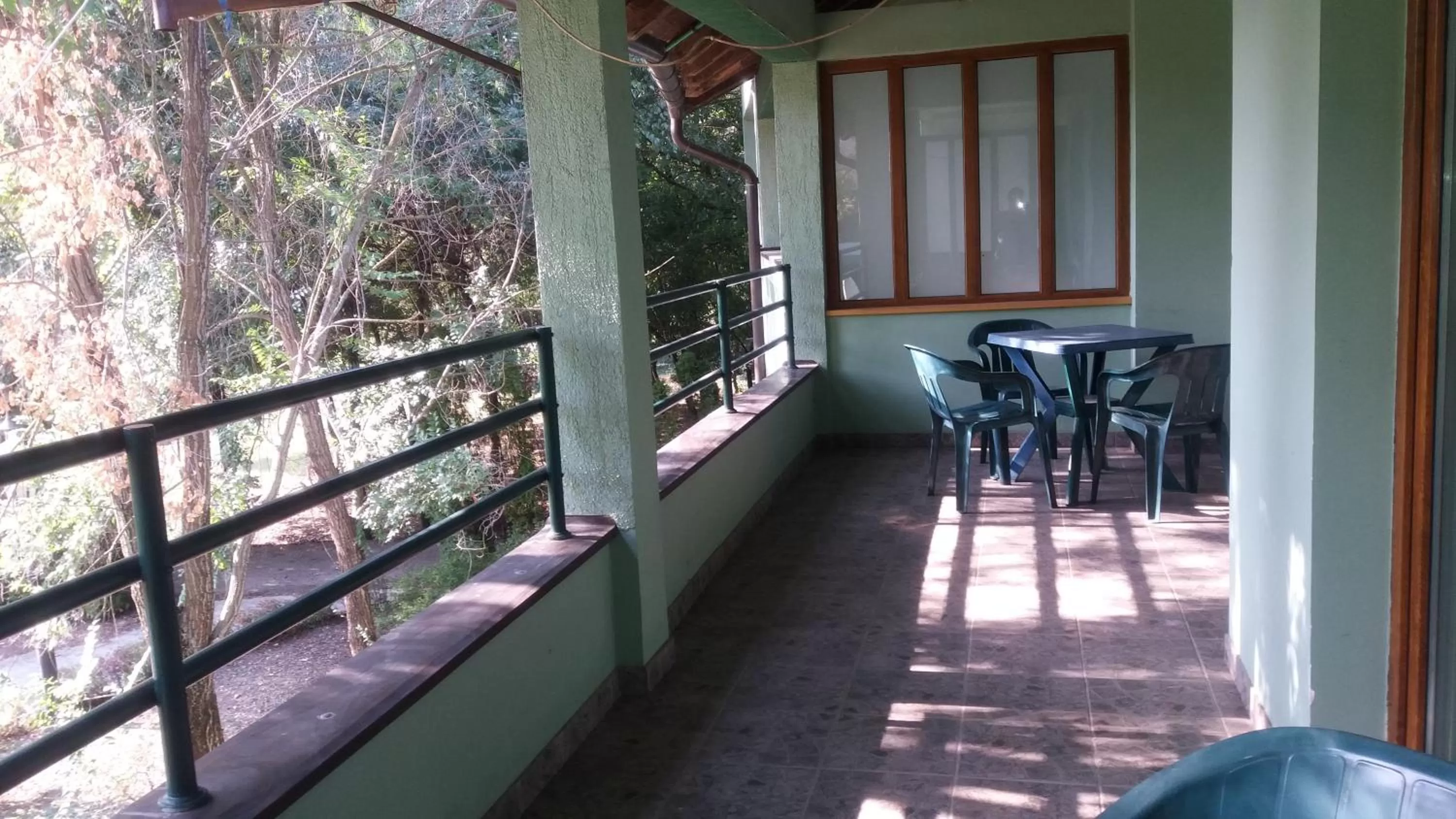 Day in Garni Lupus prenoćište