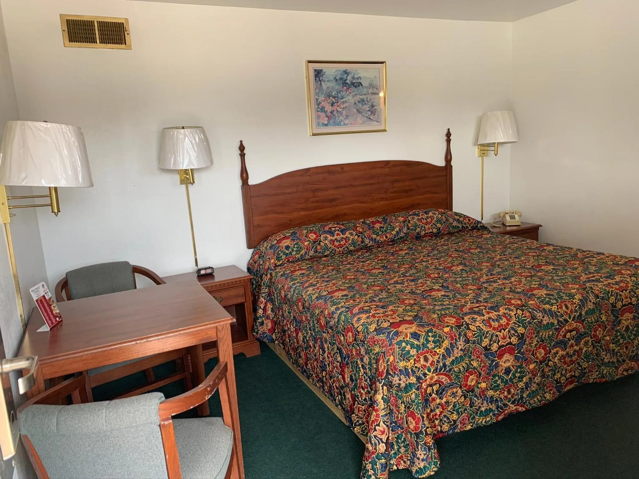 Bedroom, Bed in Budget Lodge Inn - Abilene