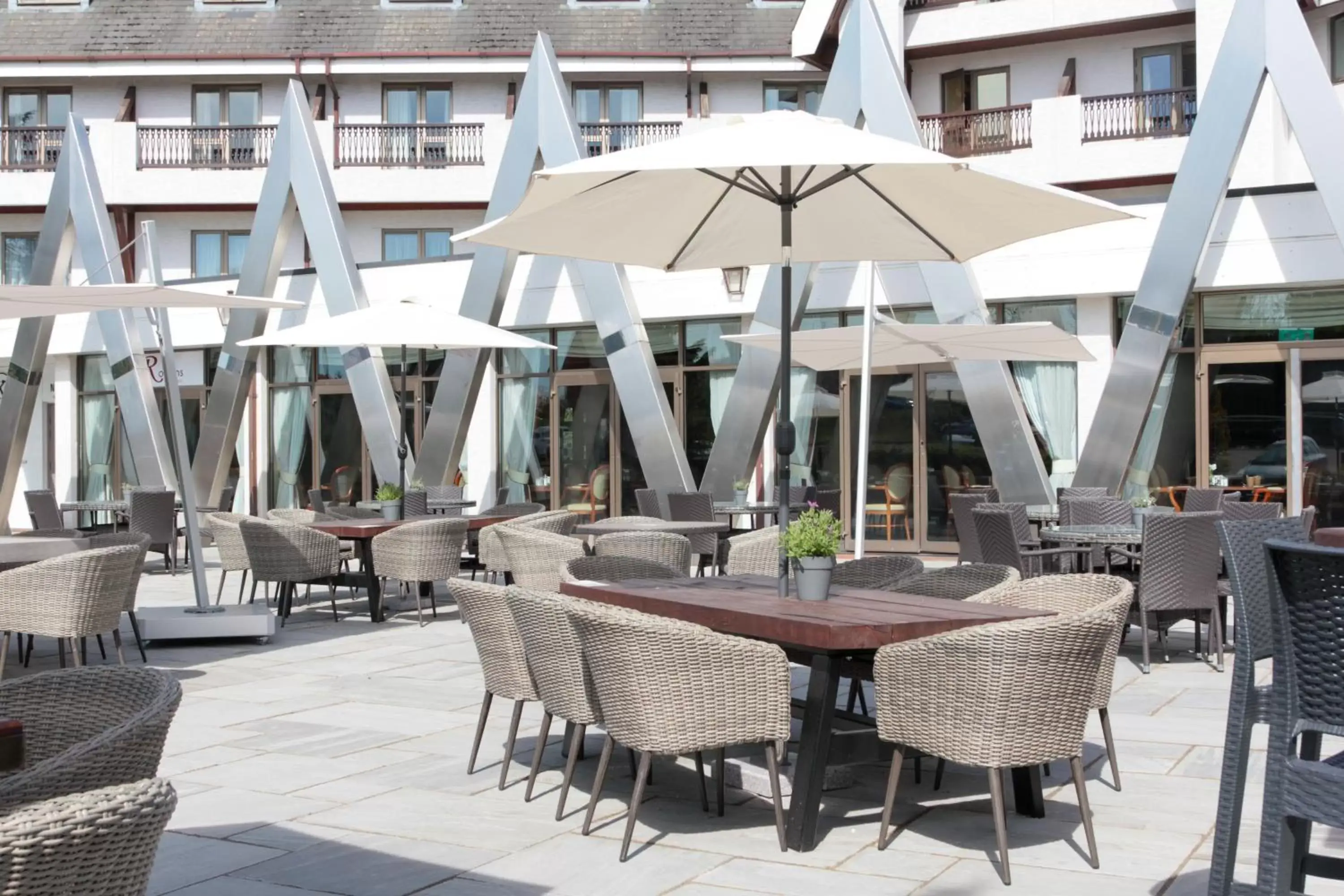 Balcony/Terrace, Restaurant/Places to Eat in Coppid Beech