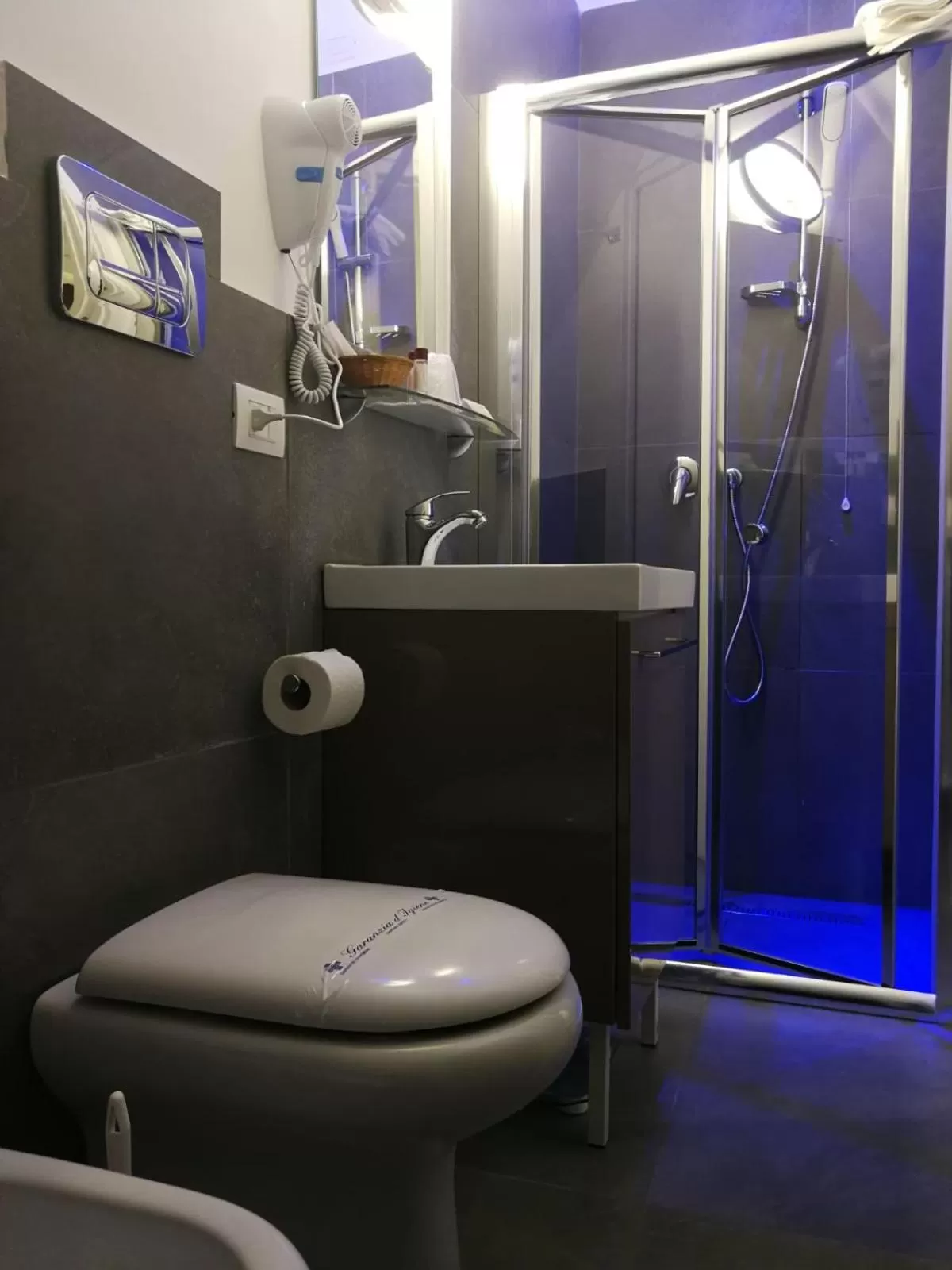 Shower in Hotel Assisivm Antica Dimora AD