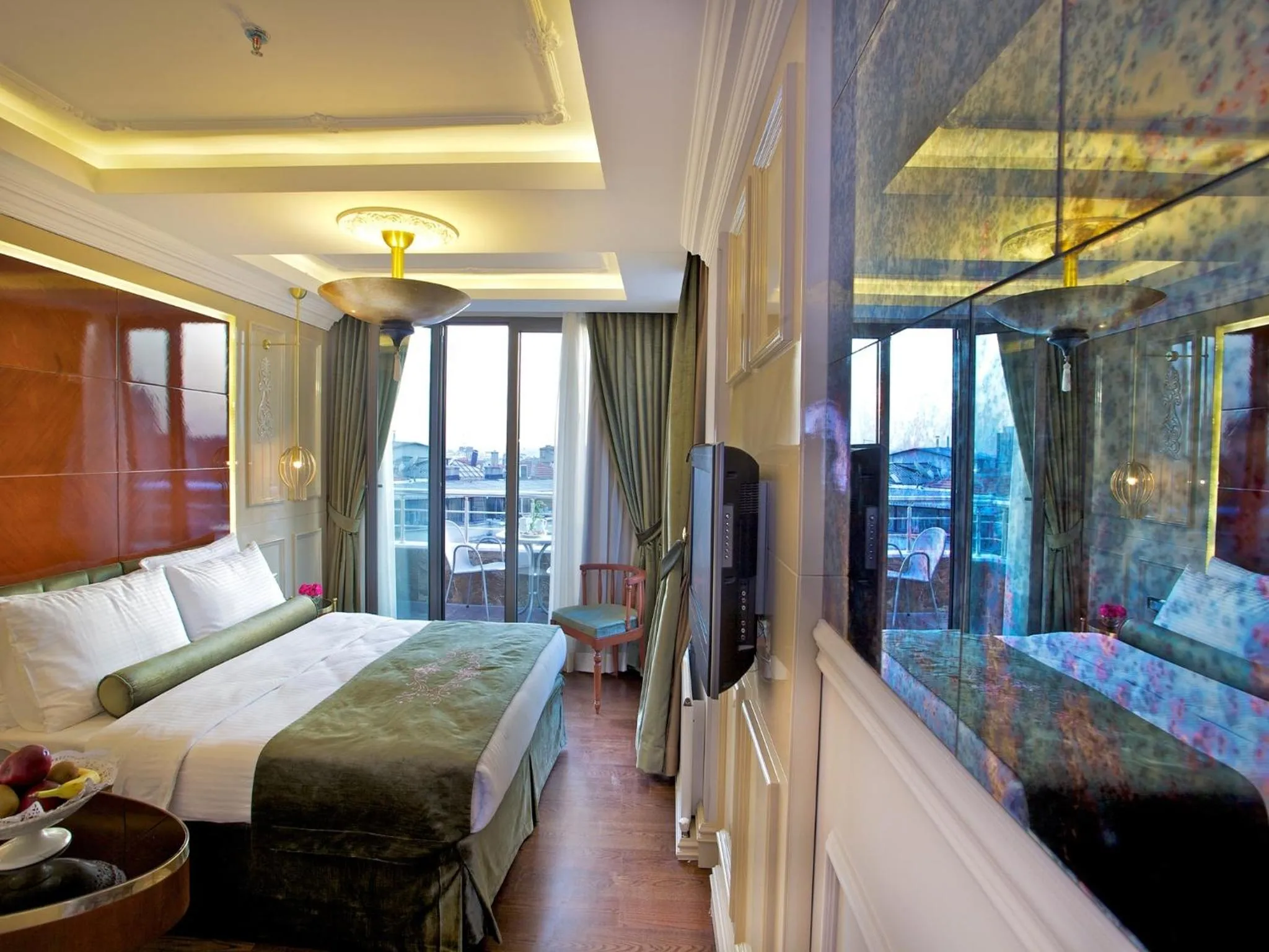 Photo of the whole room, Bed in Taksim Star Hotel