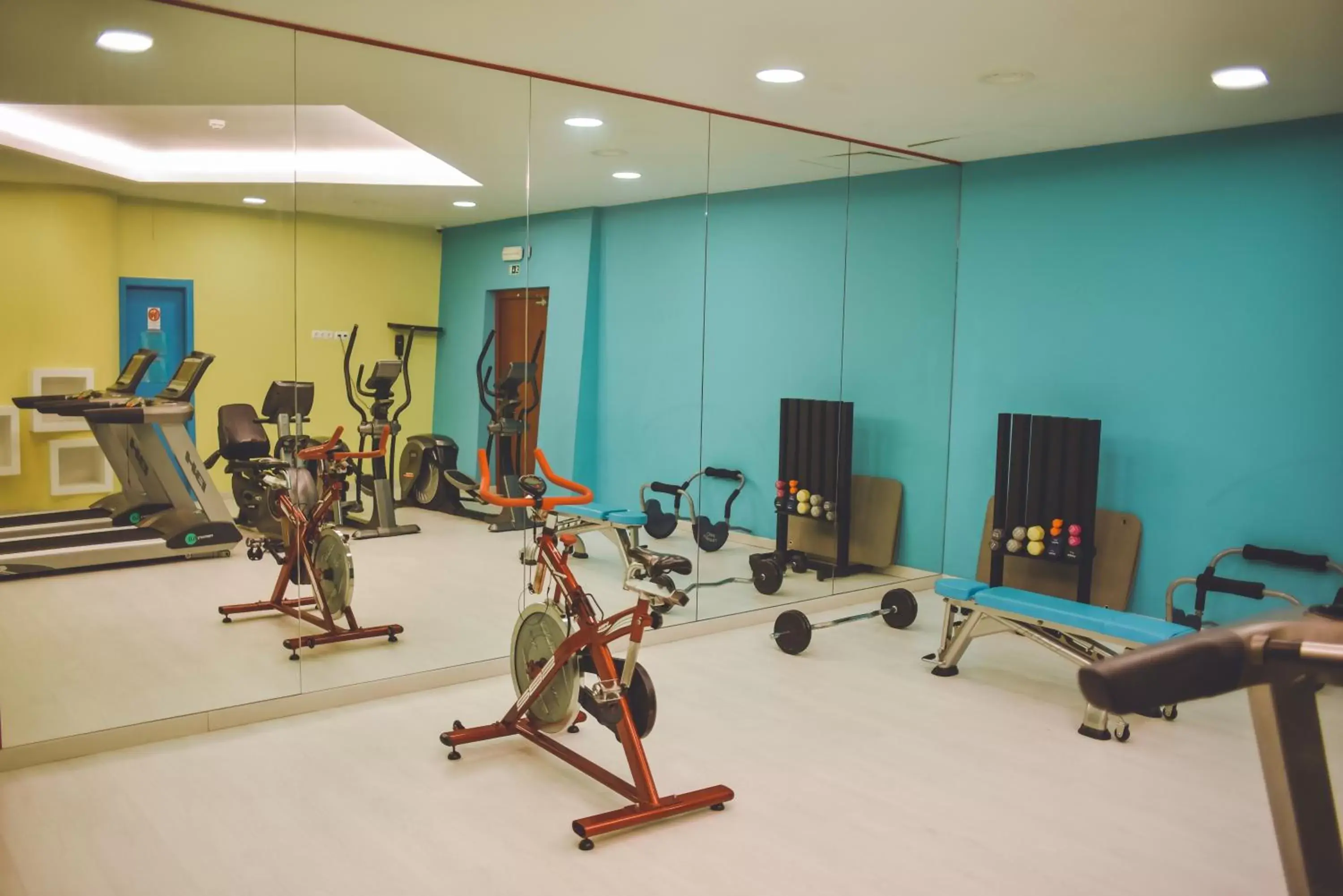 Fitness centre/facilities, Fitness Center/Facilities in Aquashow Park Hotel