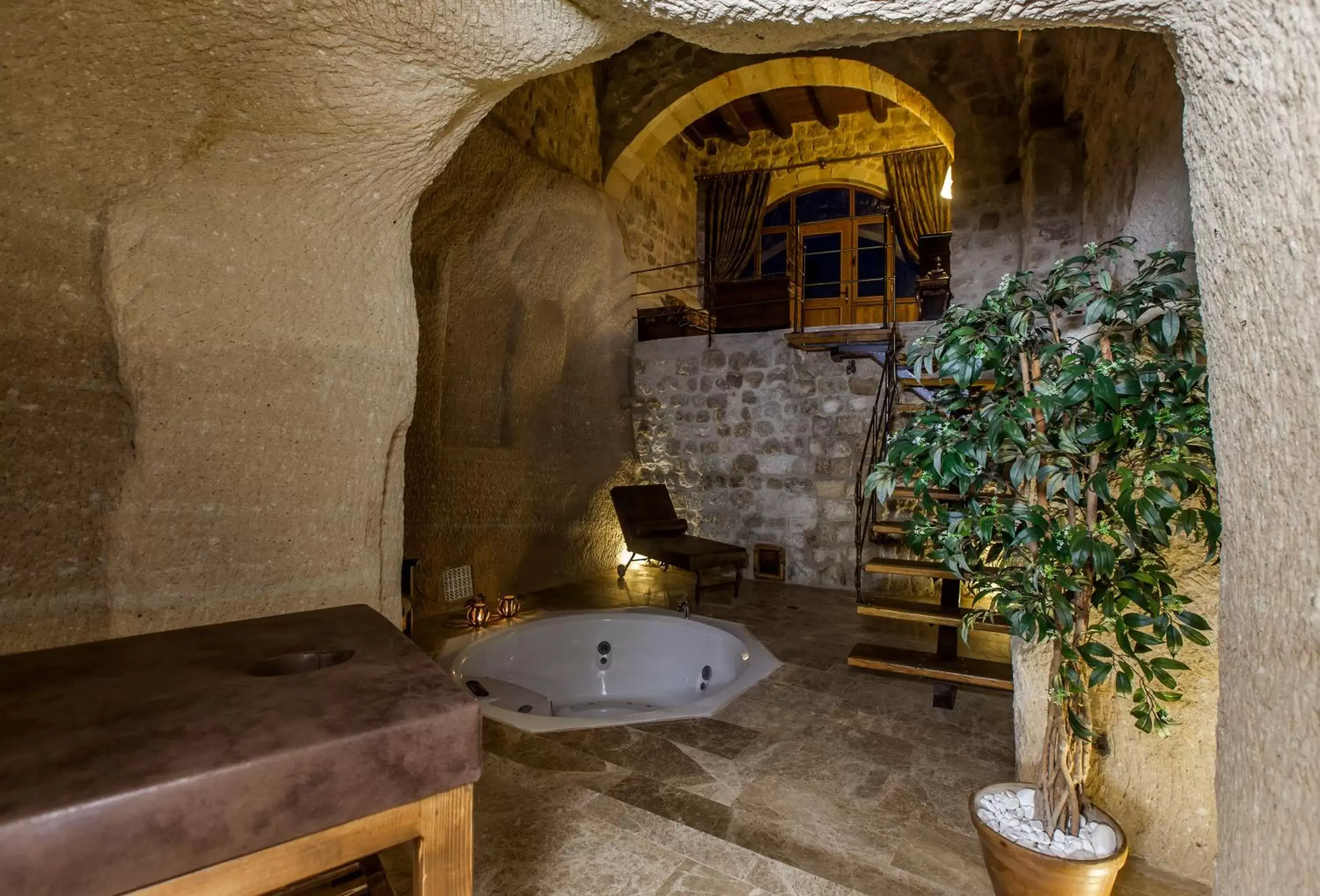 Hot Tub, Bathroom in Yunak Evleri Cappadocia