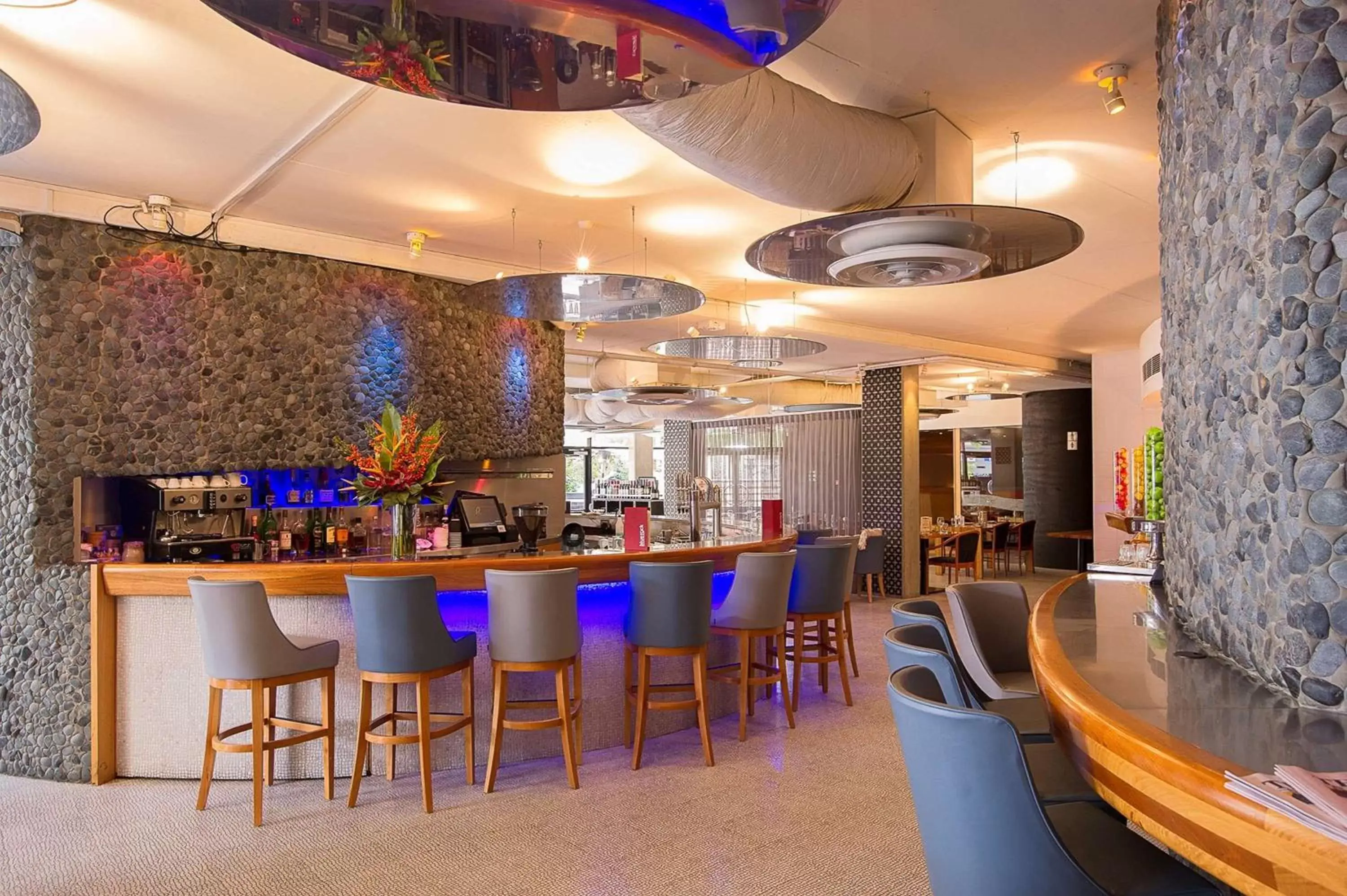 Restaurant/places to eat, Lounge/Bar in Metro Hotel Perth City