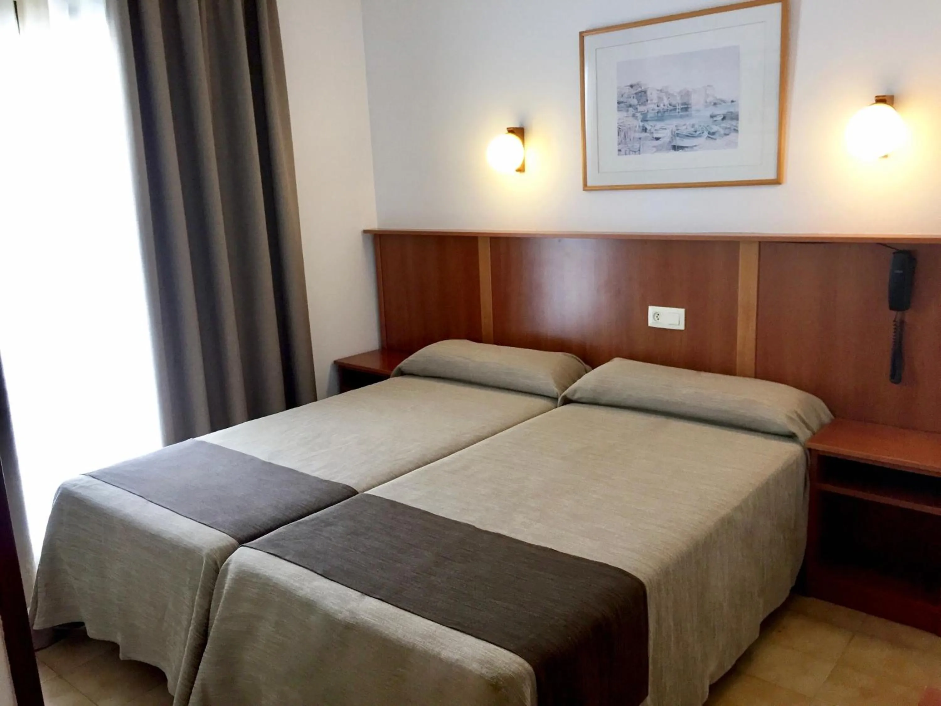 Twin Room with Balcony in Hotel Stella Maris