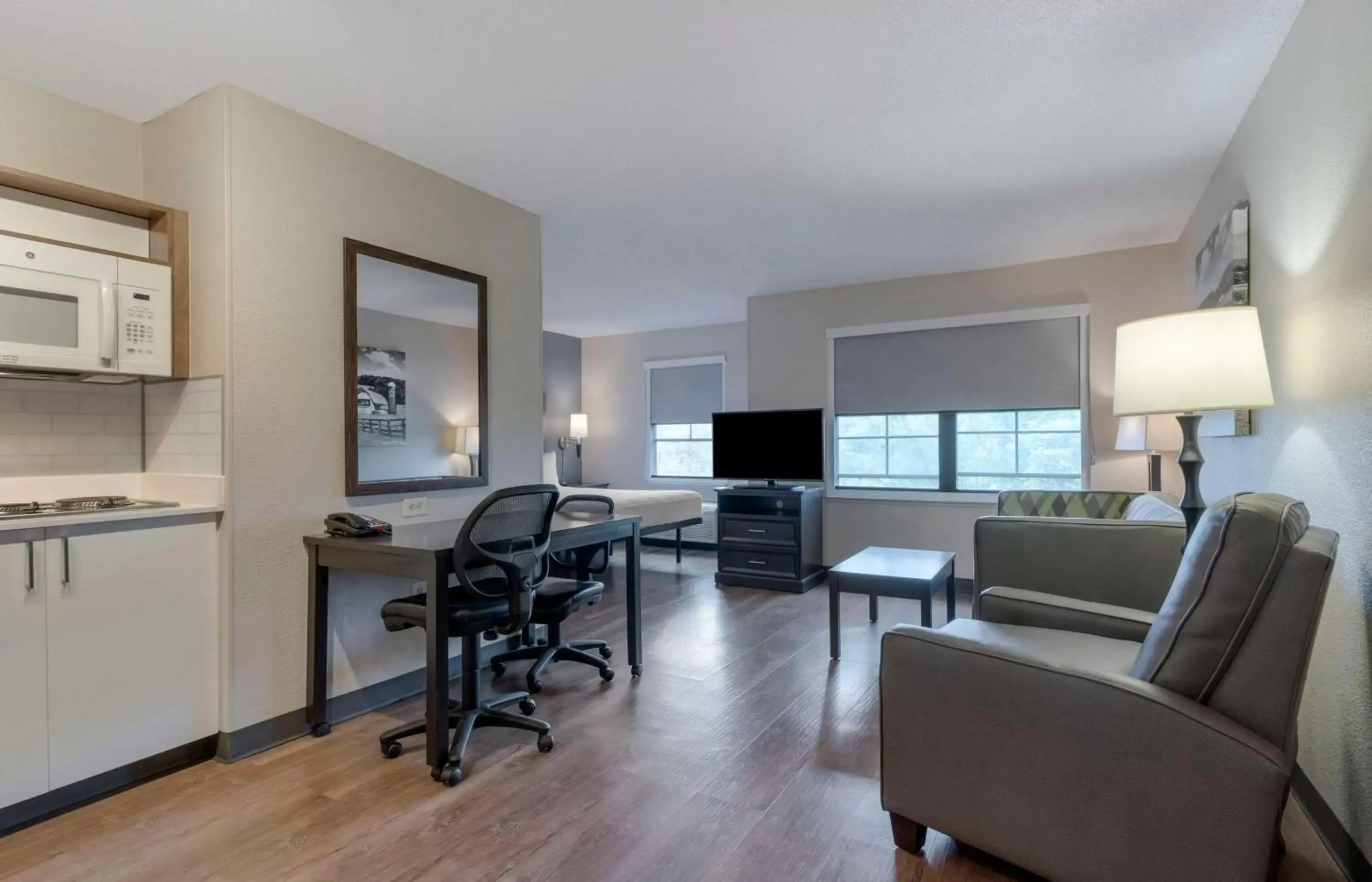 Bedroom, Seating Area in Extended Stay America Suites - San Jose - Santa Clara