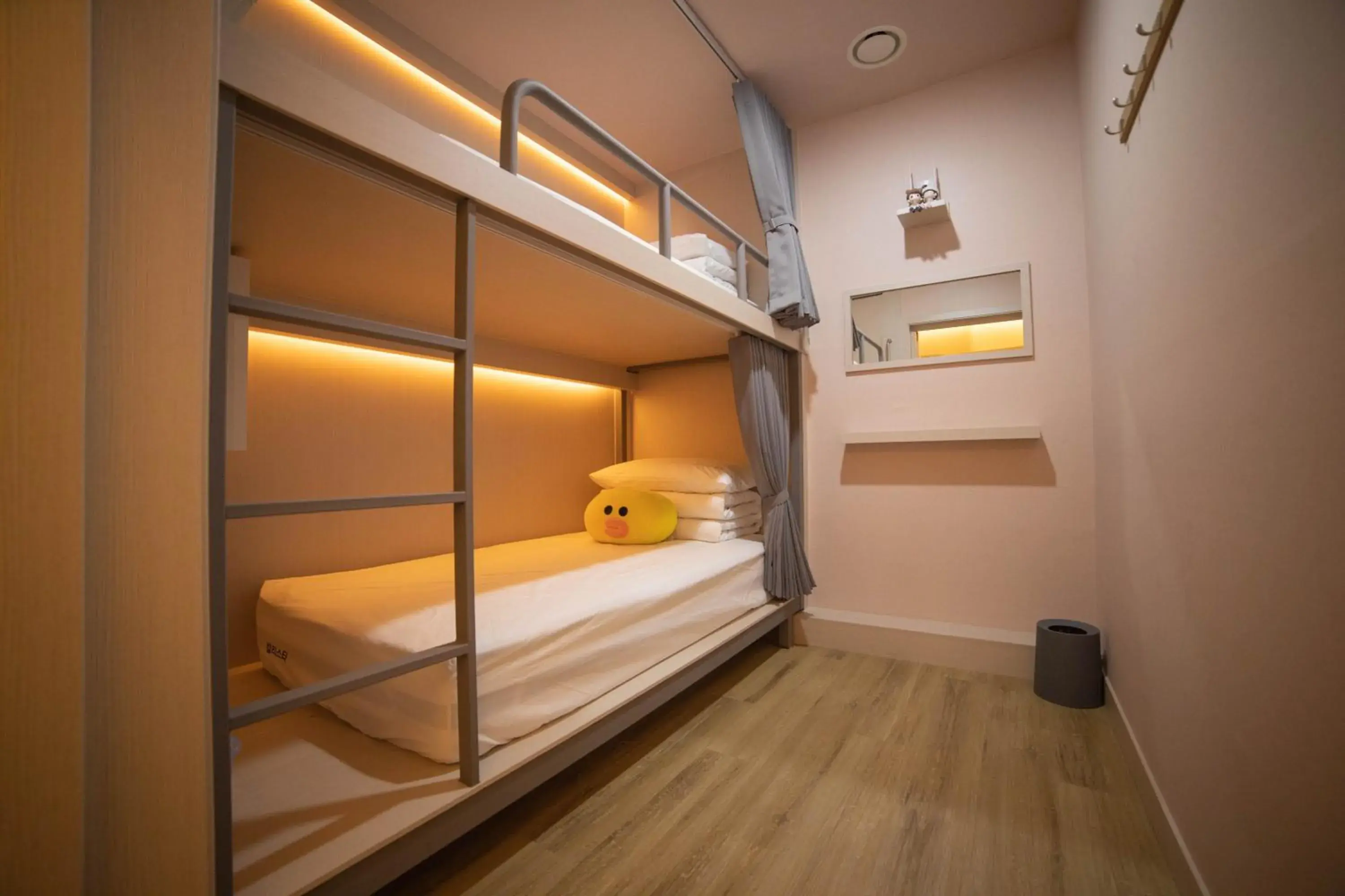 Bed, Bunk Bed in Calistar Hotel