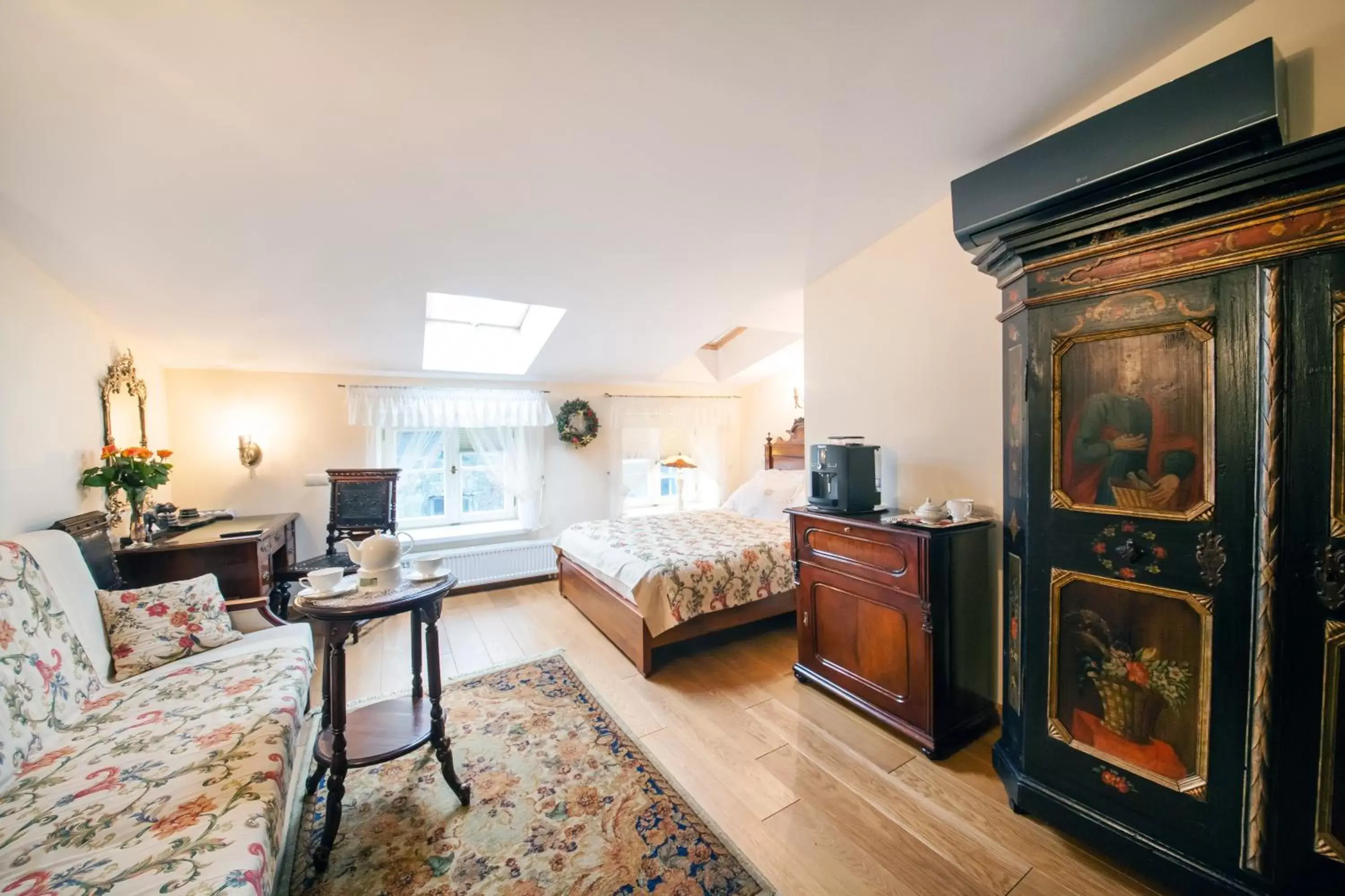 Photo of the whole room, Bed in Aparthotel Grodzka 21 Photo of the whole room, Bed in Aparthotel Grodzka 21