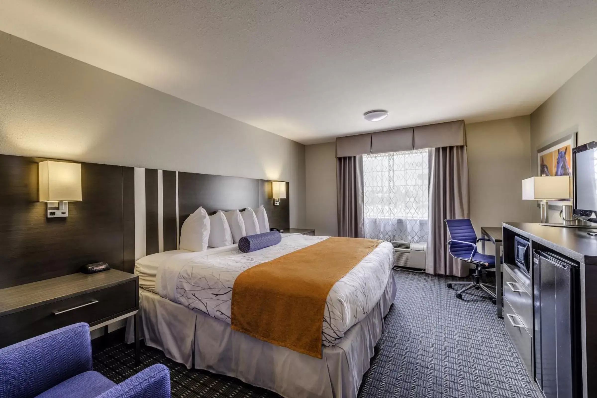 King Room in Guesthouse Inn & Suites Lexington