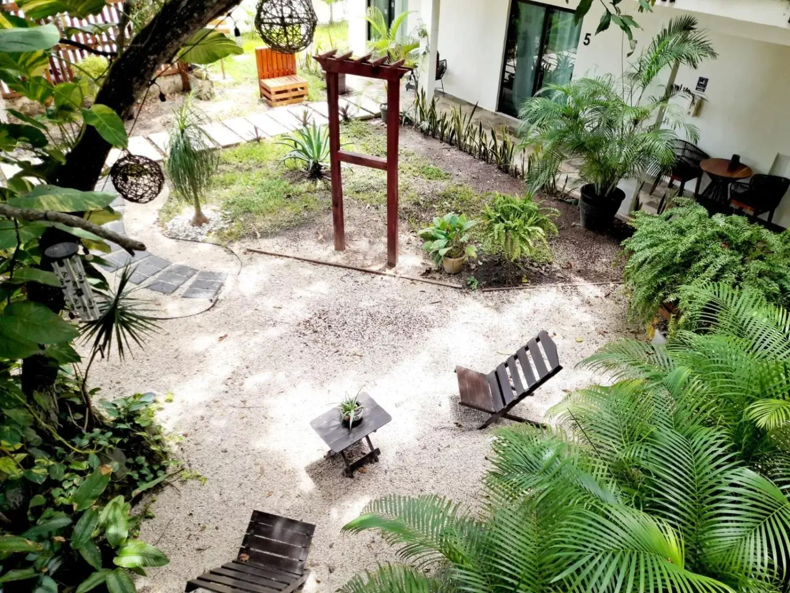 Patio in Hotel Maalob Che Bacalar by Rotamundos