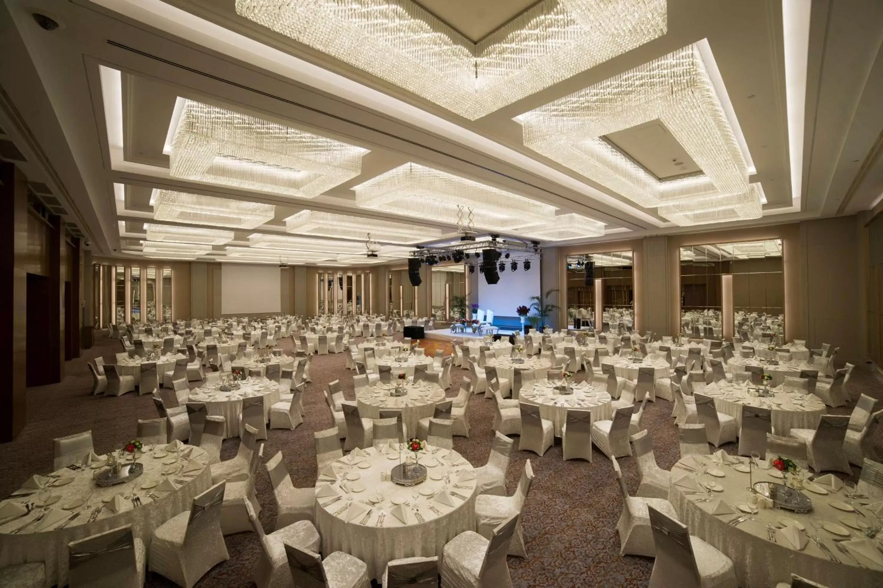 On site, Banquet Facilities in Radisson Blu Hotel, Kayseri