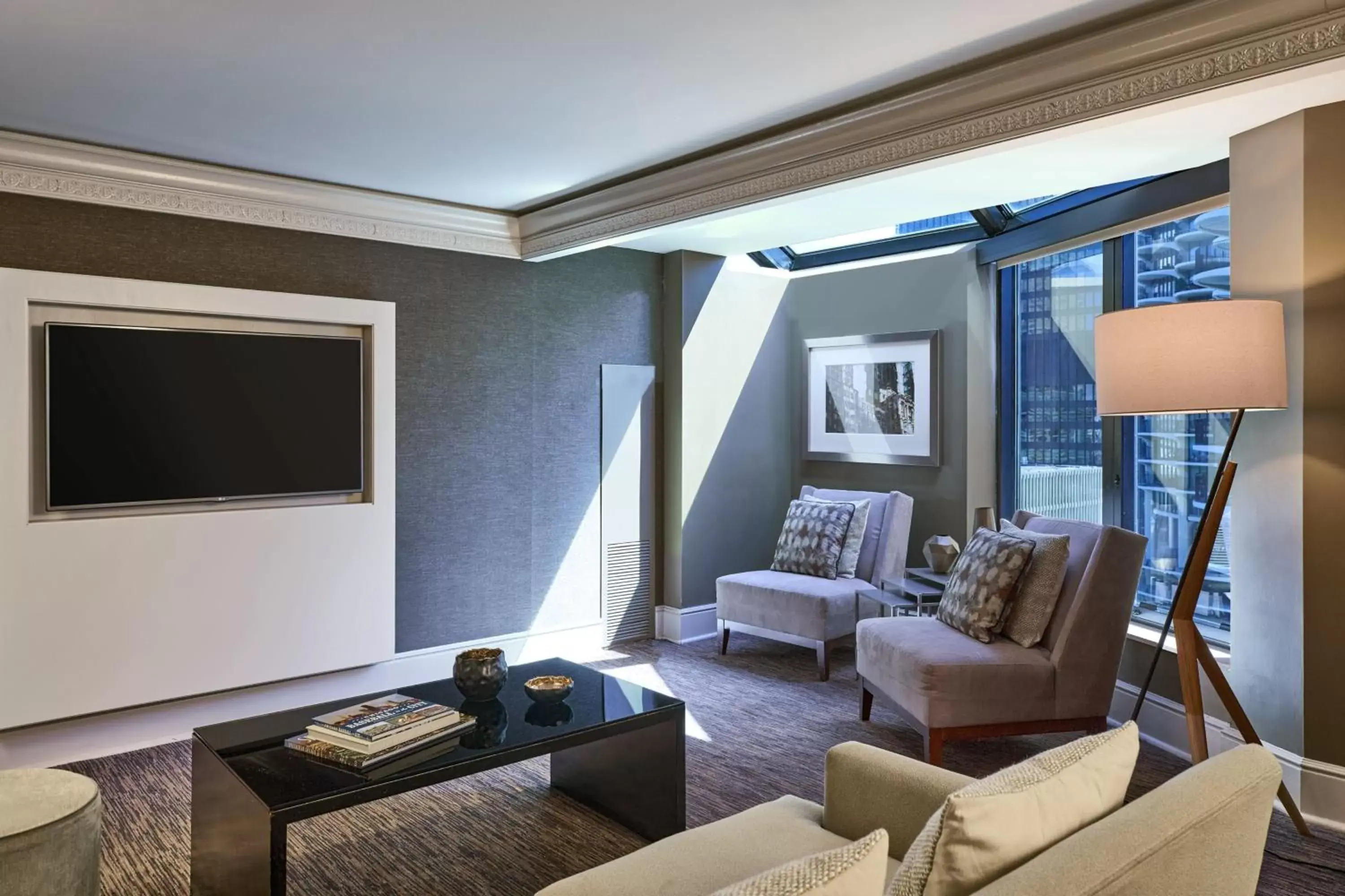 Lounge or bar, Seating Area in The Westin Chicago River North