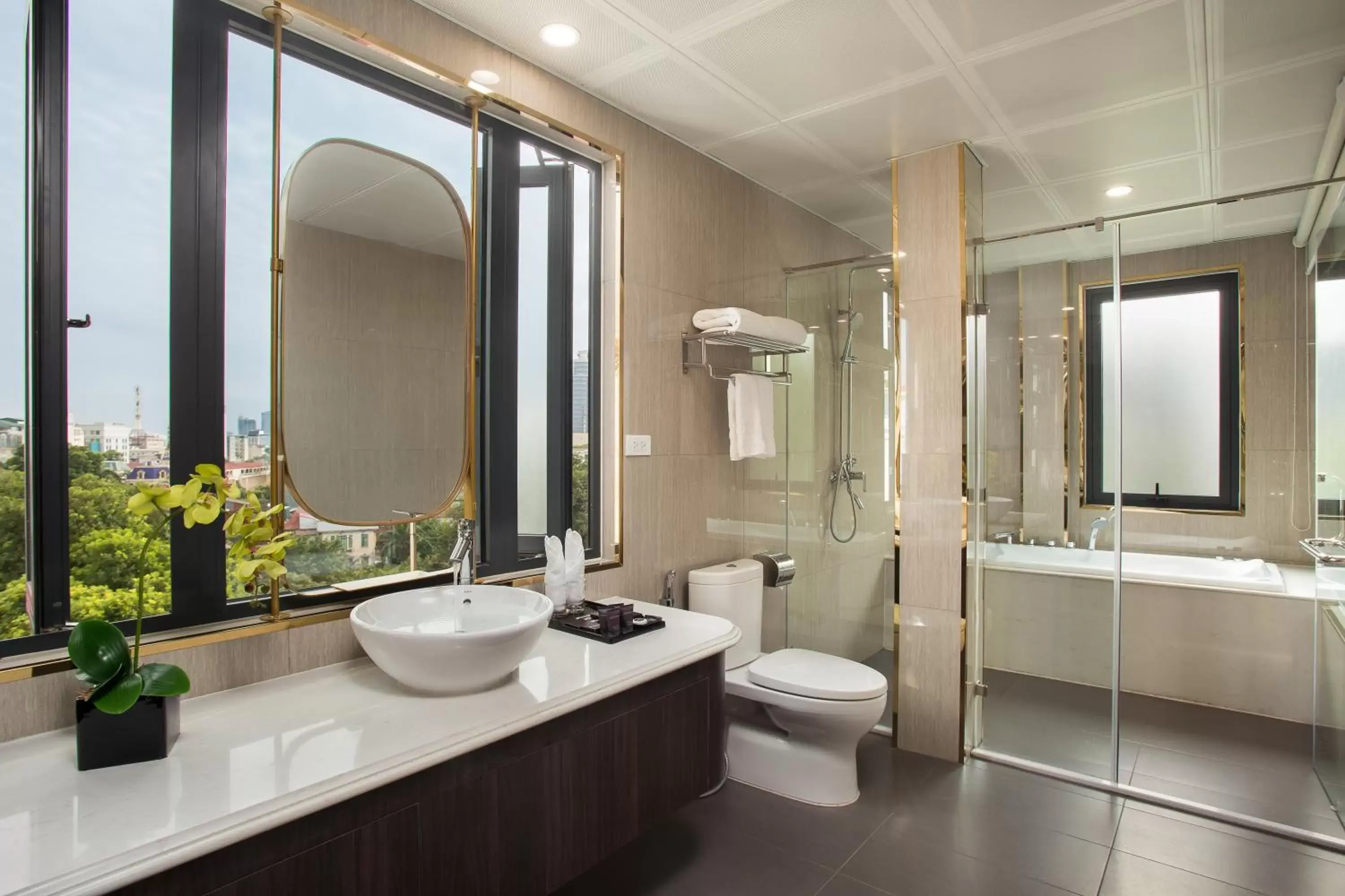 Shower, Bathroom in Hanoi L'Heritage Diamond Hotel & Spa