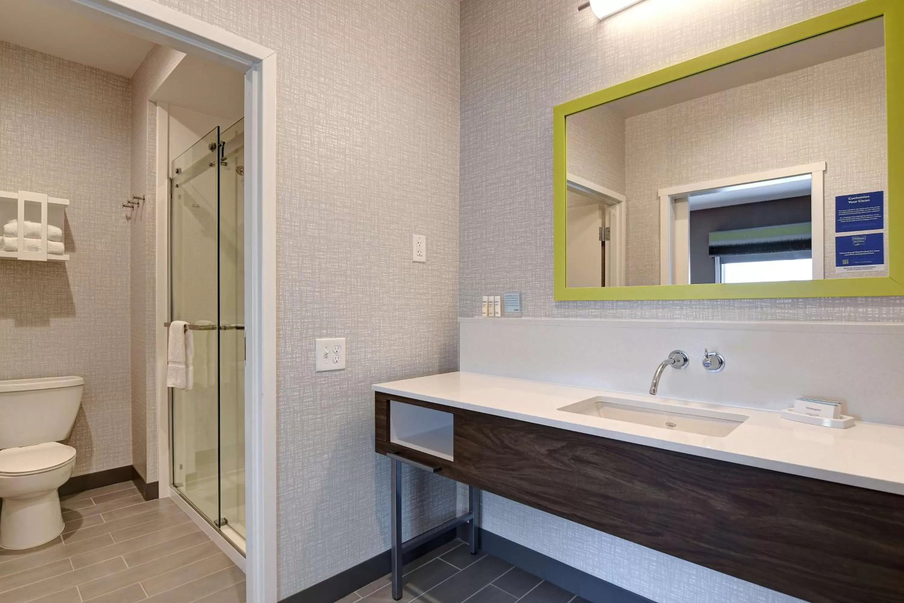 Bathroom in Hampton Inn & Suites Canal Winchester Columbus