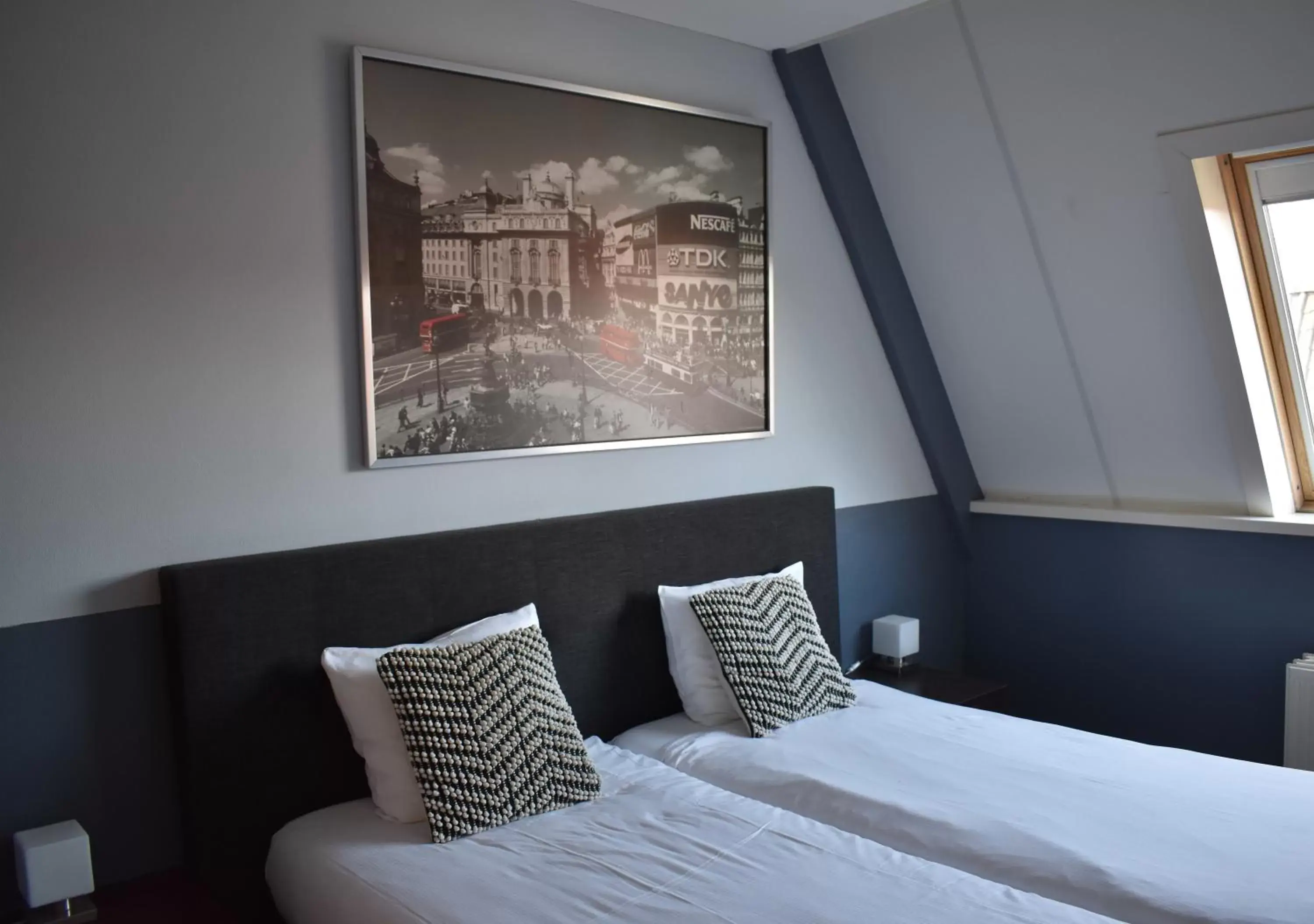 Photo of the whole room, Bed in Het Hart van Weesp