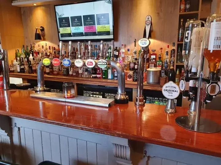 Lounge or bar in The Crown Inn Keynsham