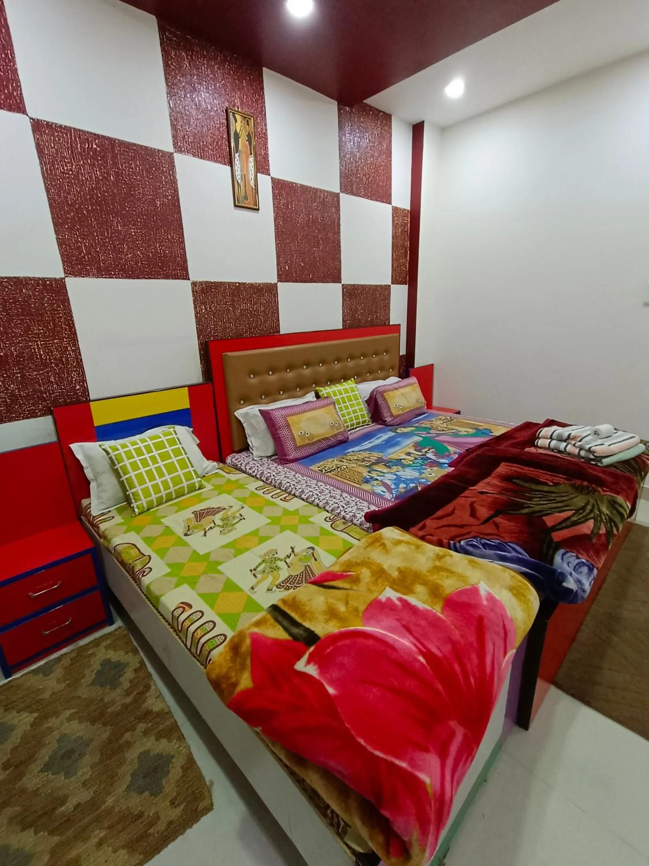 Bedroom, Bed in Friends Home Stay - Agra