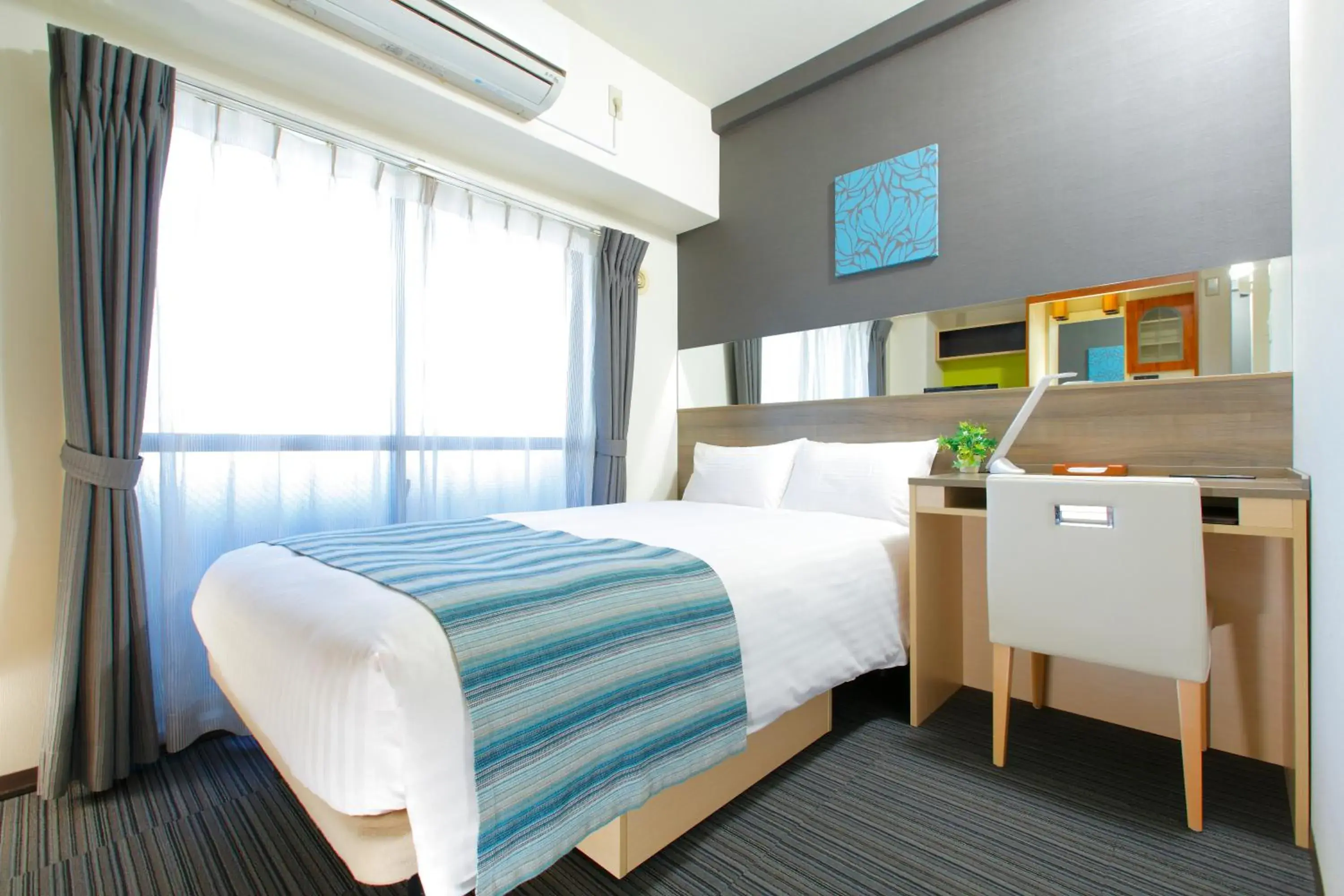 Spring, Bed in HOTEL MYSTAYS Ueno-Inaricho